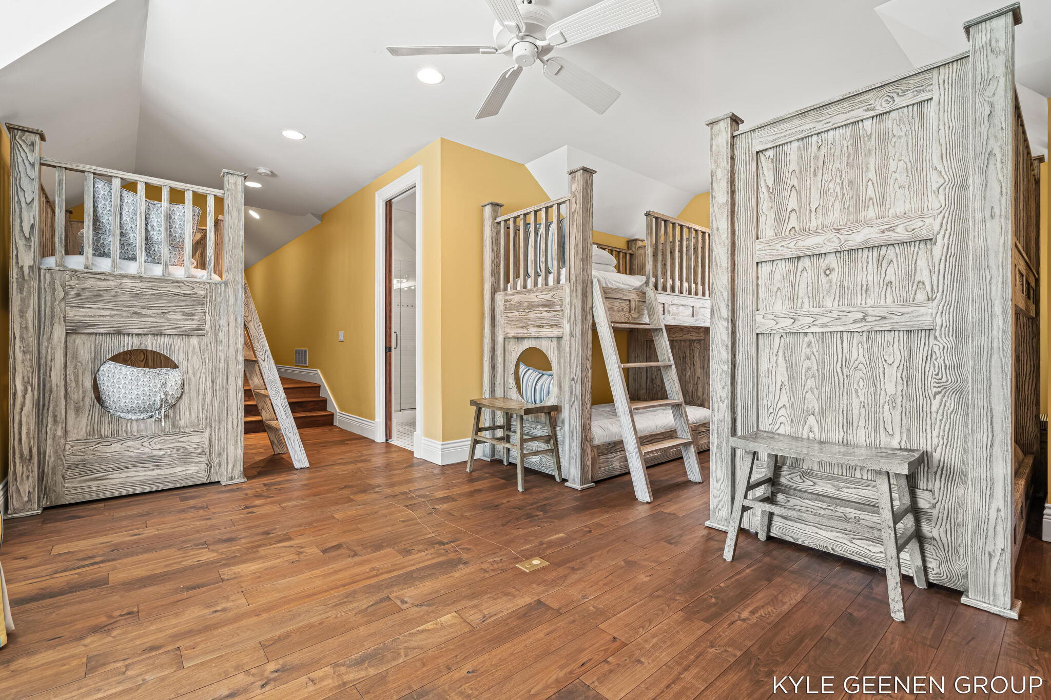 2817 Lakeshore Drive Fennville MI 49408