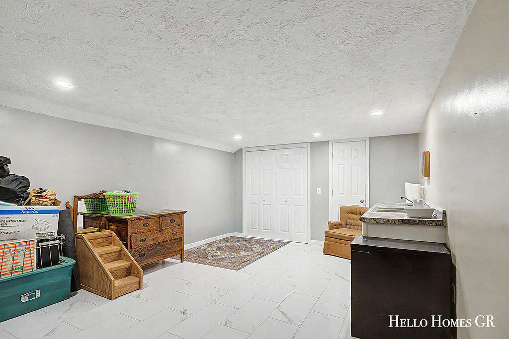 16680 Quincy Street Holland MI 49424