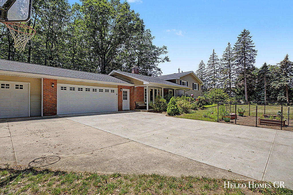16680 Quincy Street Holland MI 49424