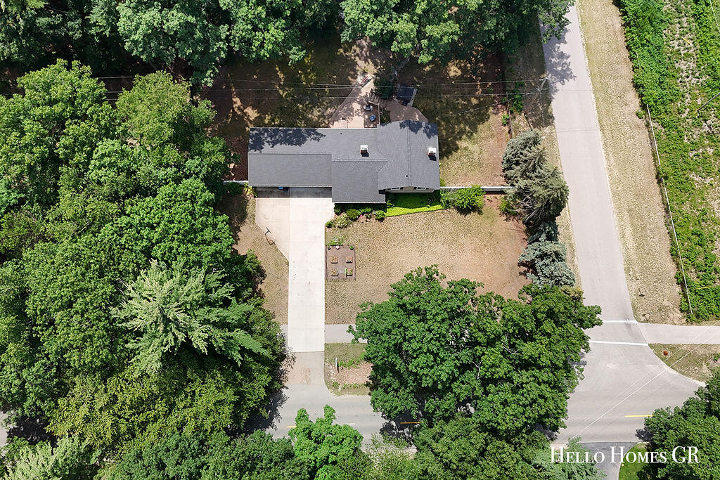 16680 Quincy Street Holland MI 49424
