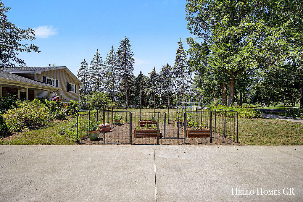 16680 Quincy Street Holland MI 49424