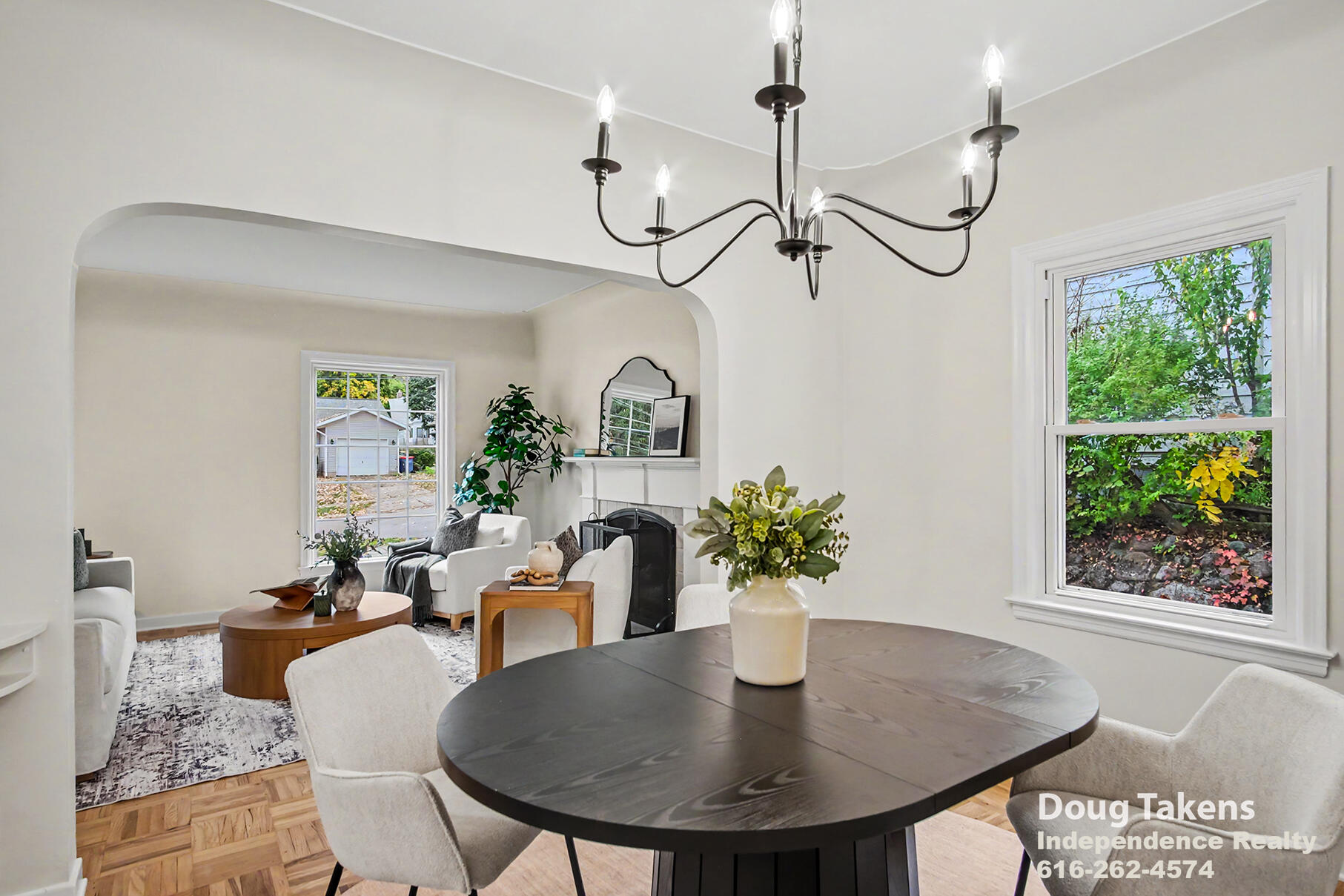 241 Baynton Avenue NE Grand Rapids MI 49503