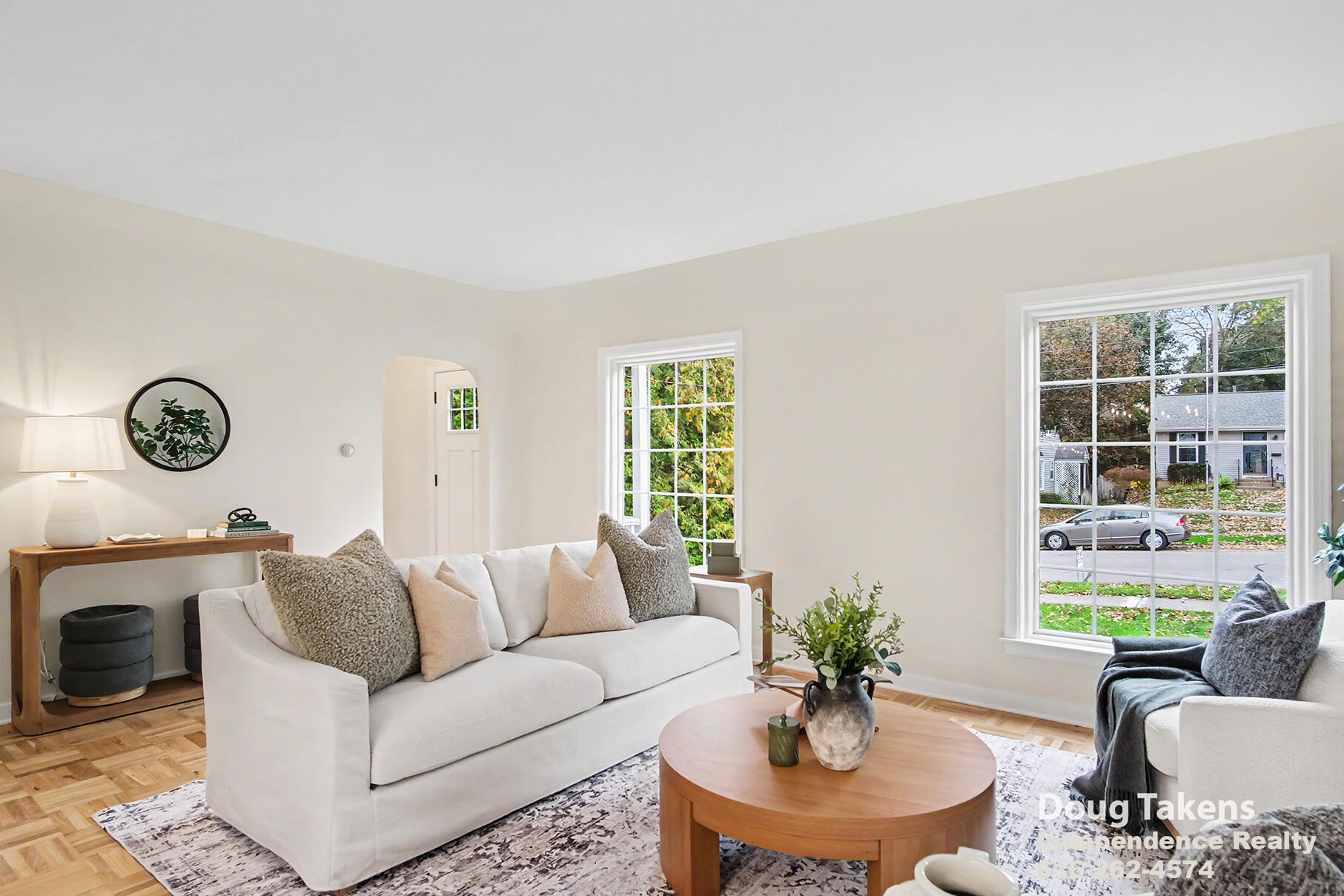 241 Baynton Avenue NE Grand Rapids MI 49503