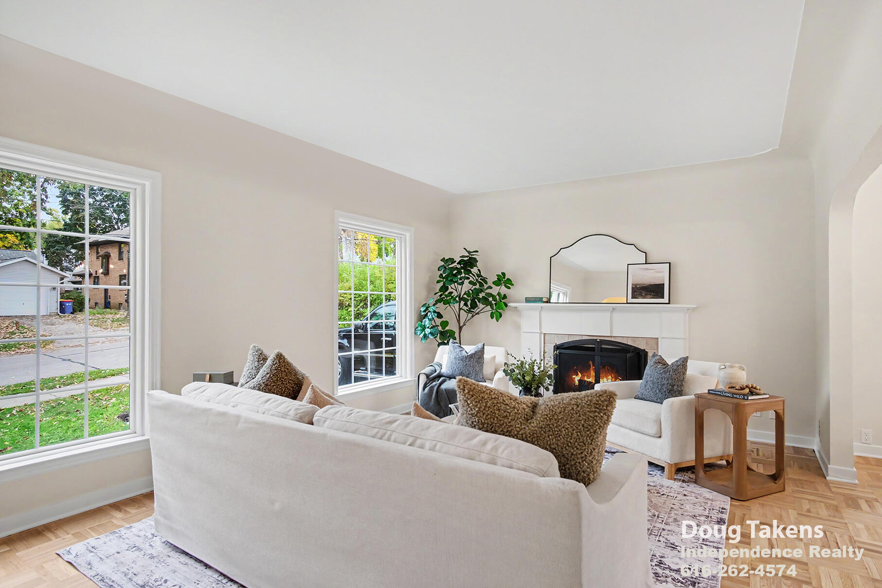 241 Baynton Avenue NE Grand Rapids MI 49503