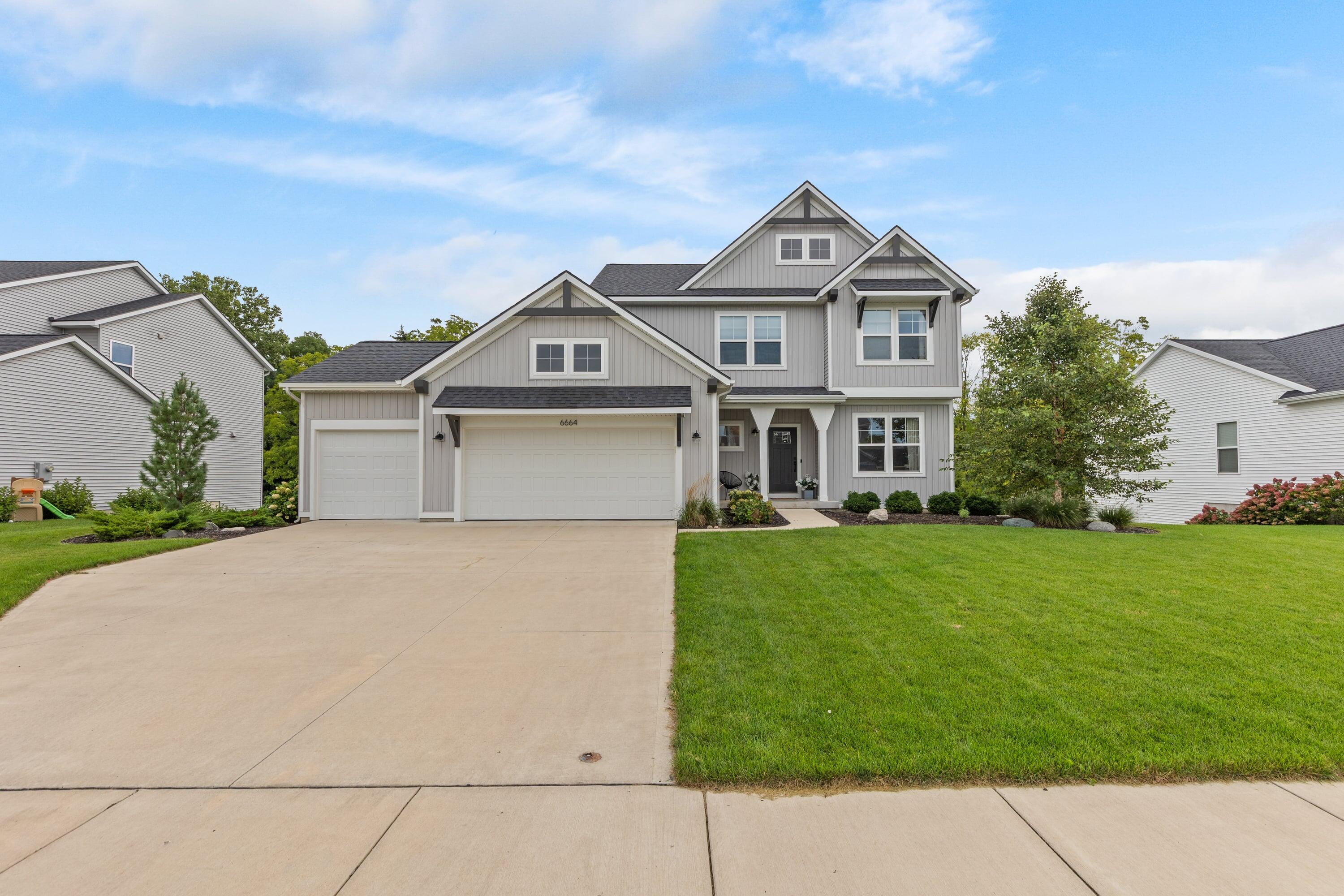 6664 Inwood Ridge Drive NE Rockford MI 49341