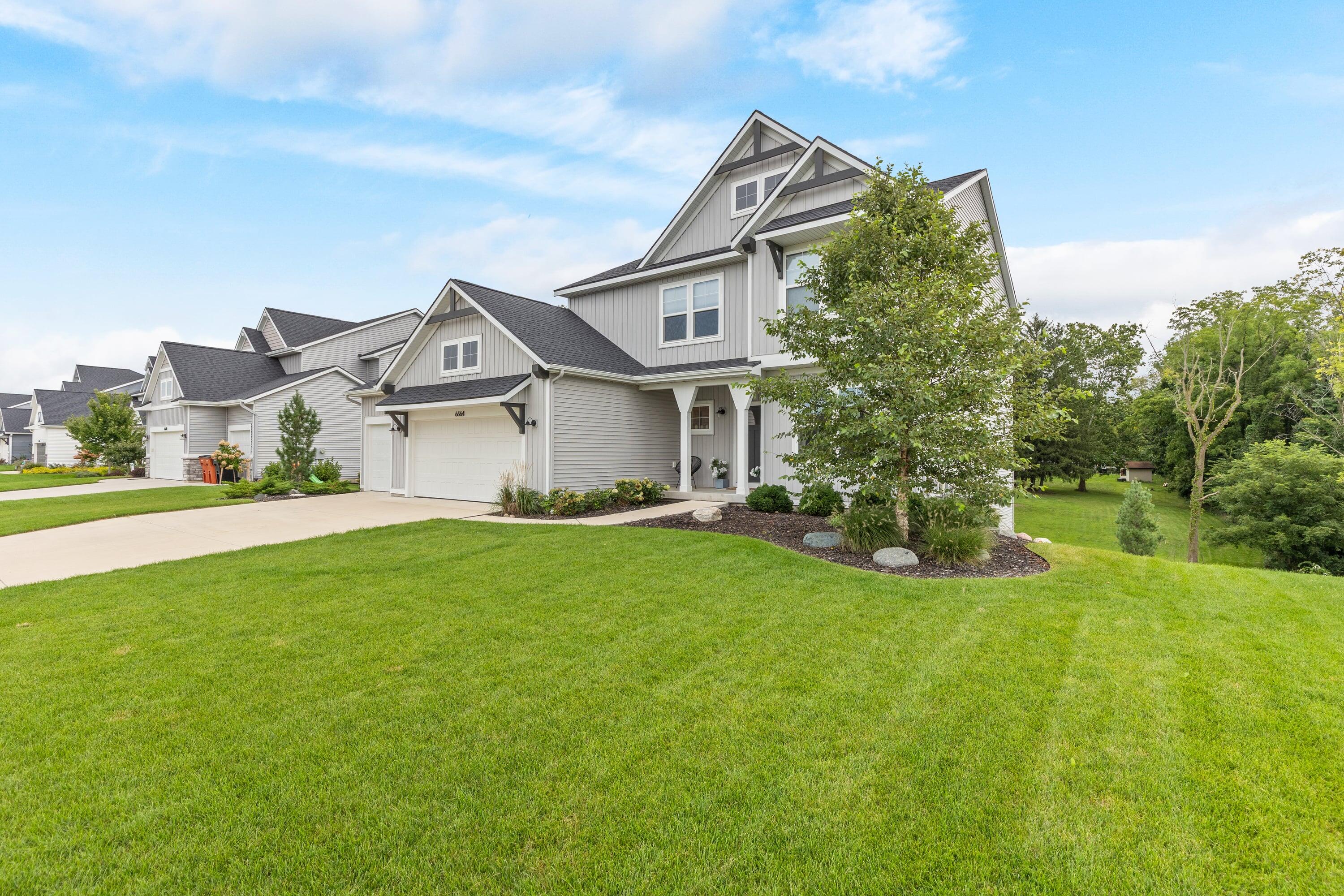 6664 Inwood Ridge Drive NE Rockford MI 49341
