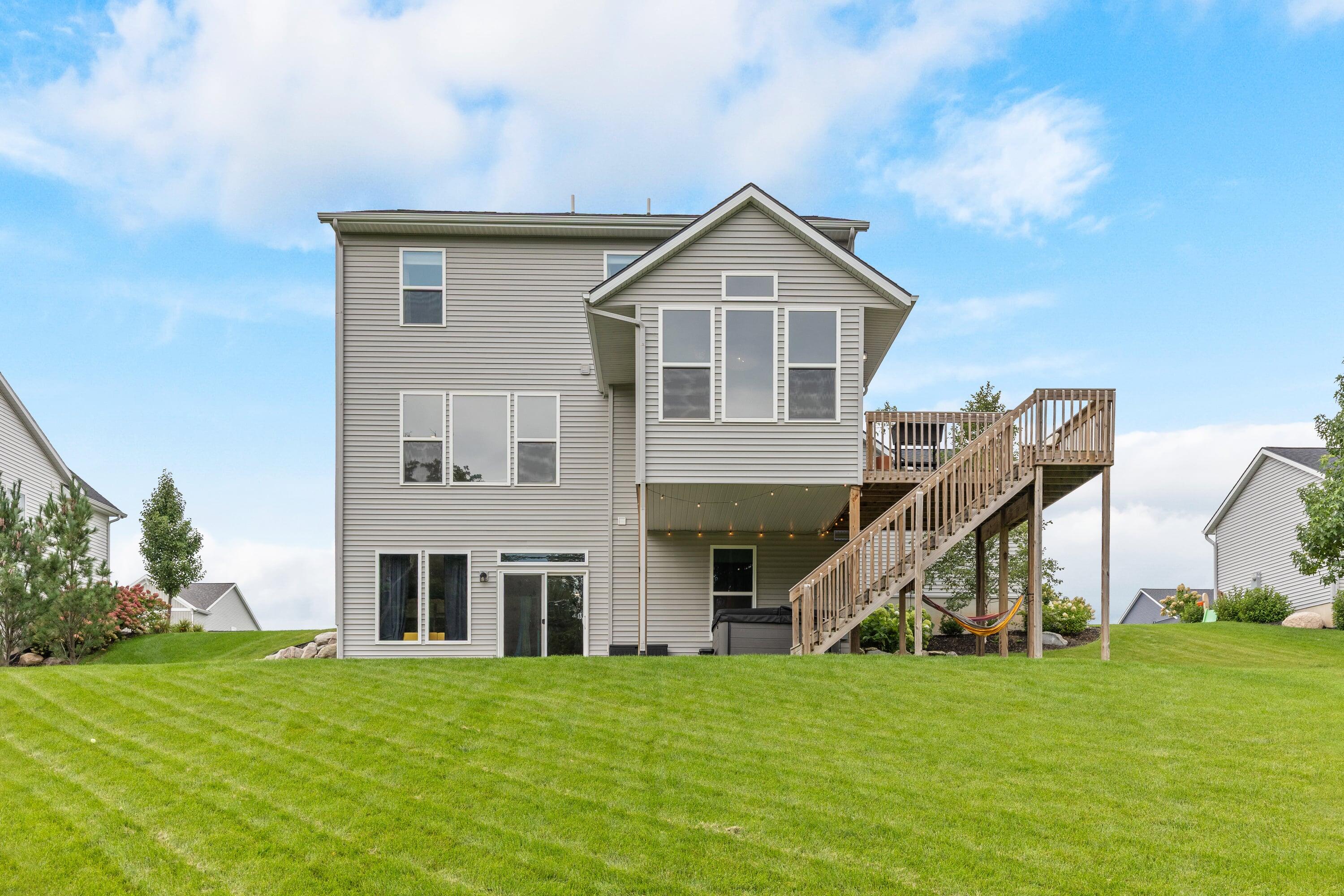 6664 Inwood Ridge Drive NE Rockford MI 49341