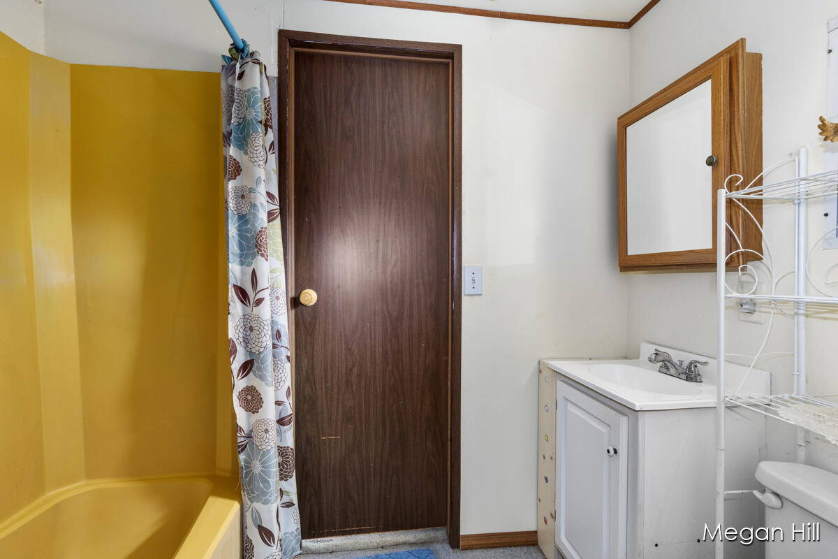 3570 109th Avenue Allegan MI 49010