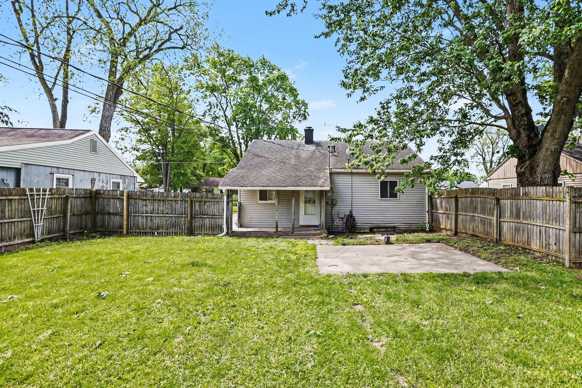 1733 Sycamore Street Niles MI 49120
