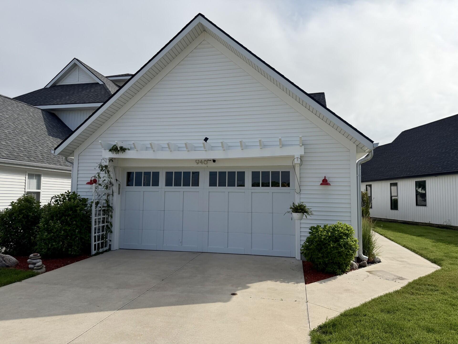 946 Boardwalk Cove Drive Muskegon MI 49441