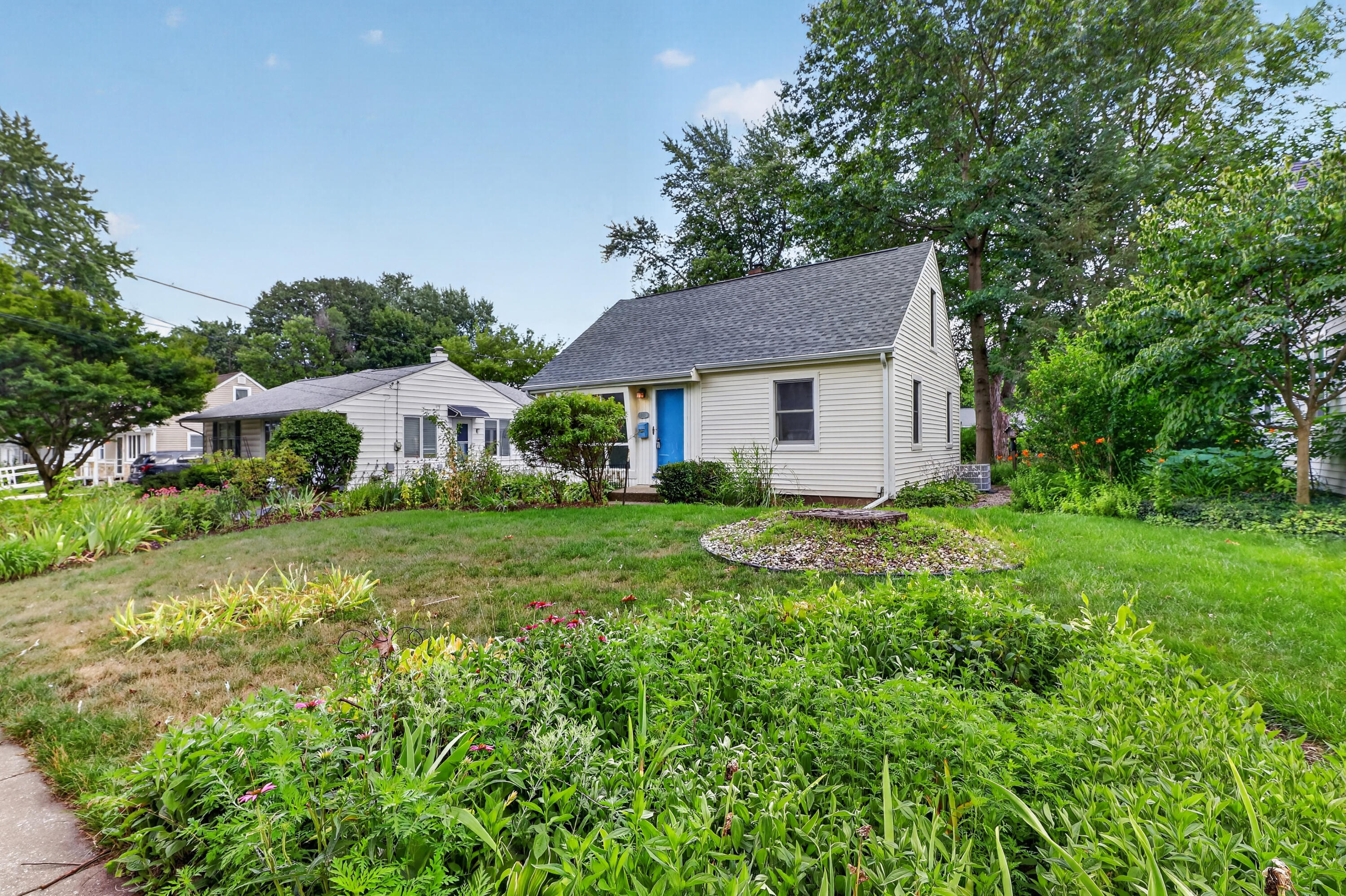 1612 Homecrest Avenue Kalamazoo MI 49001