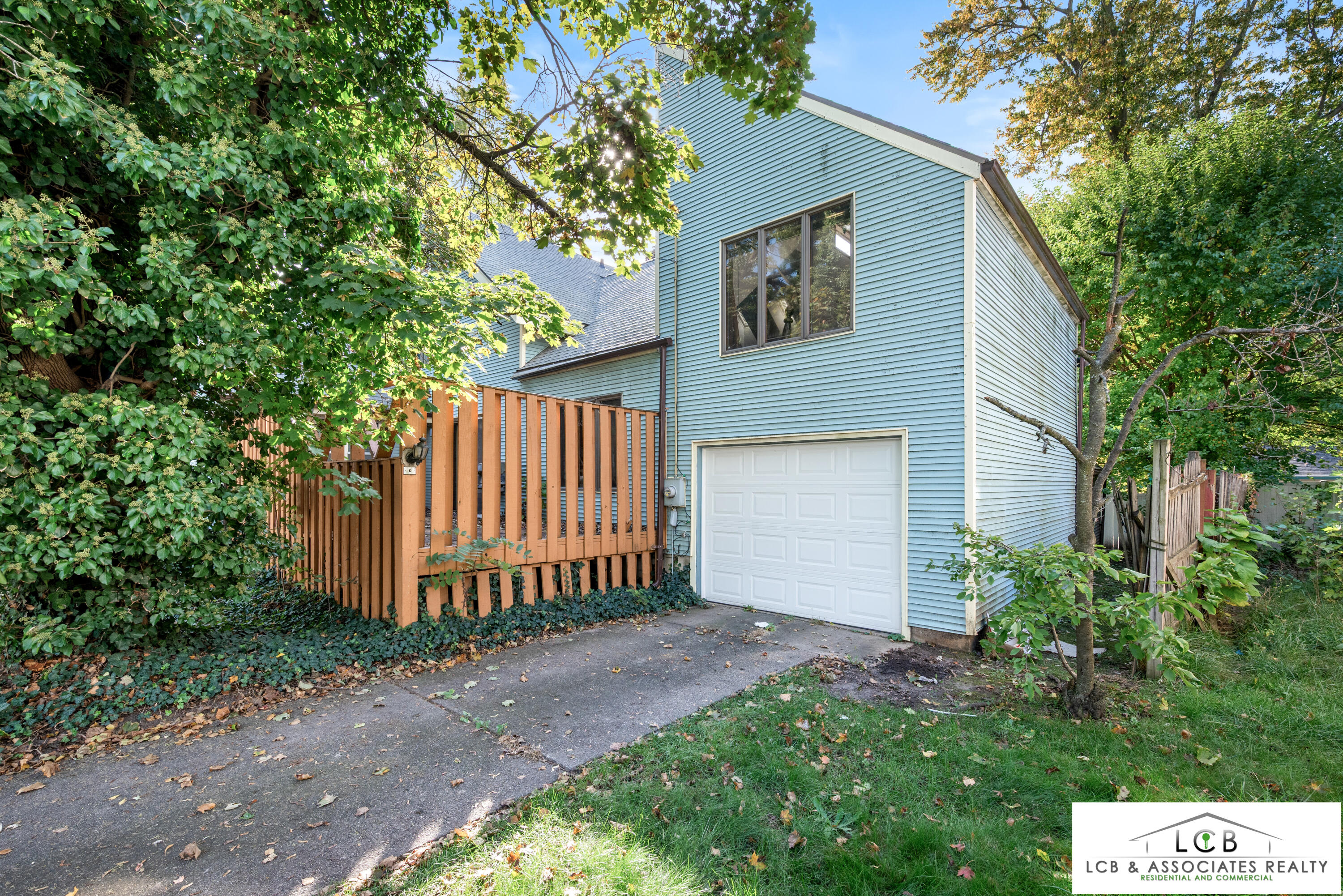843 Temple Street SE Grand Rapids MI 49507