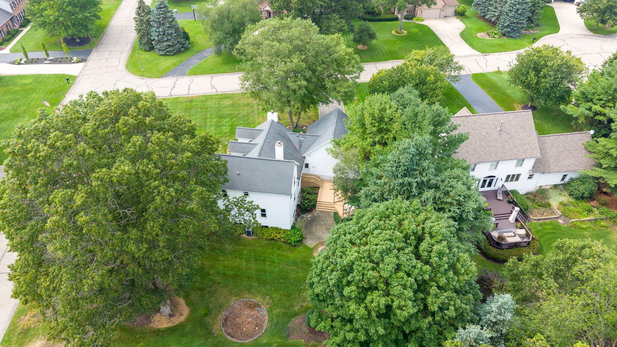 401 Erin Isle Court Holland MI 49424