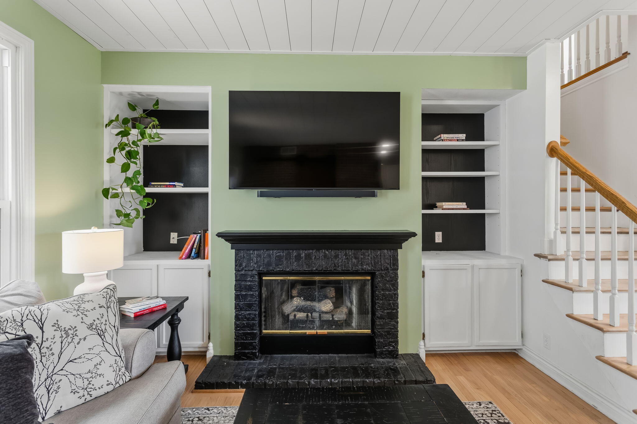 401 Erin Isle Court Holland MI 49424