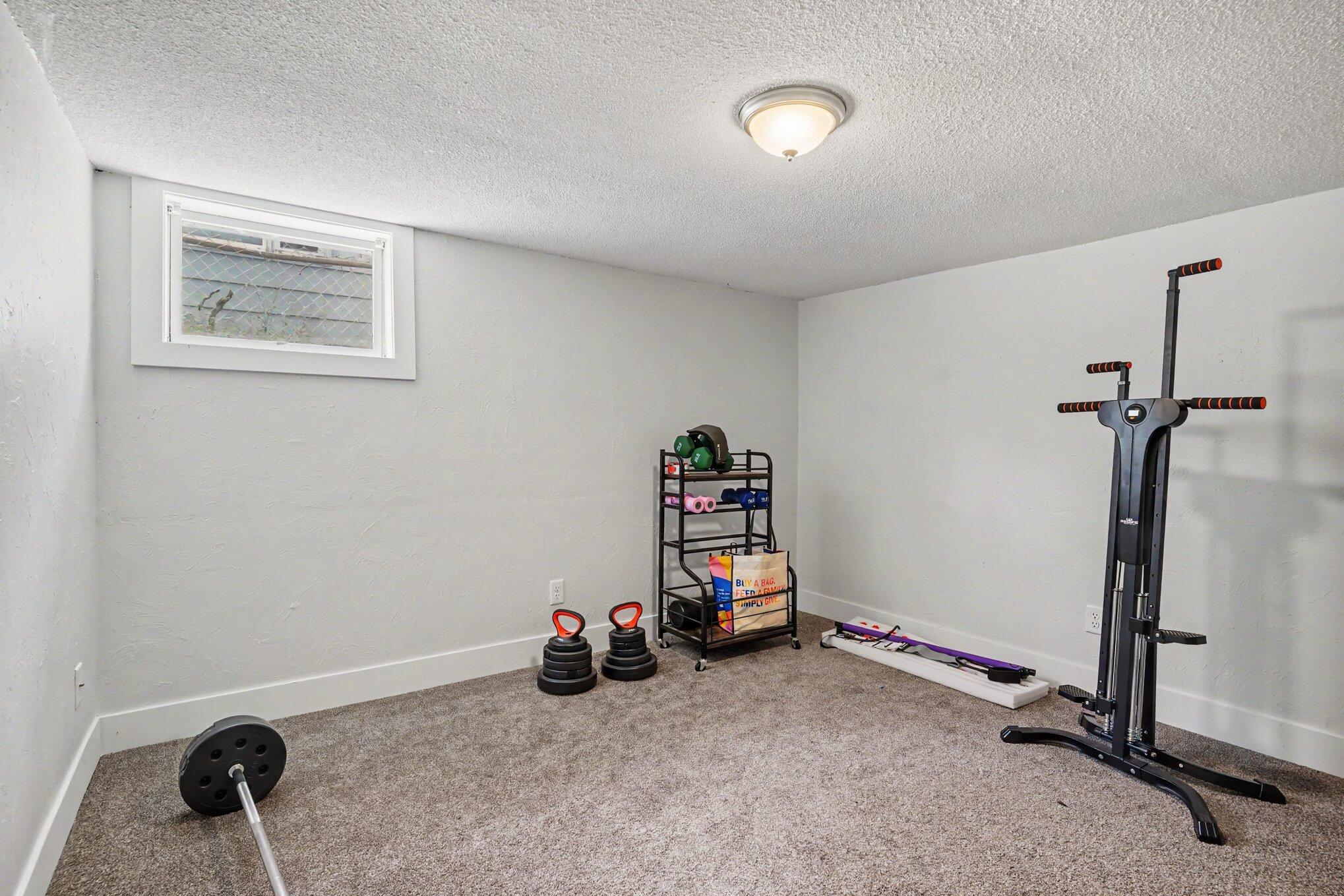 2226 Blodgett Street Muskegon MI 49441