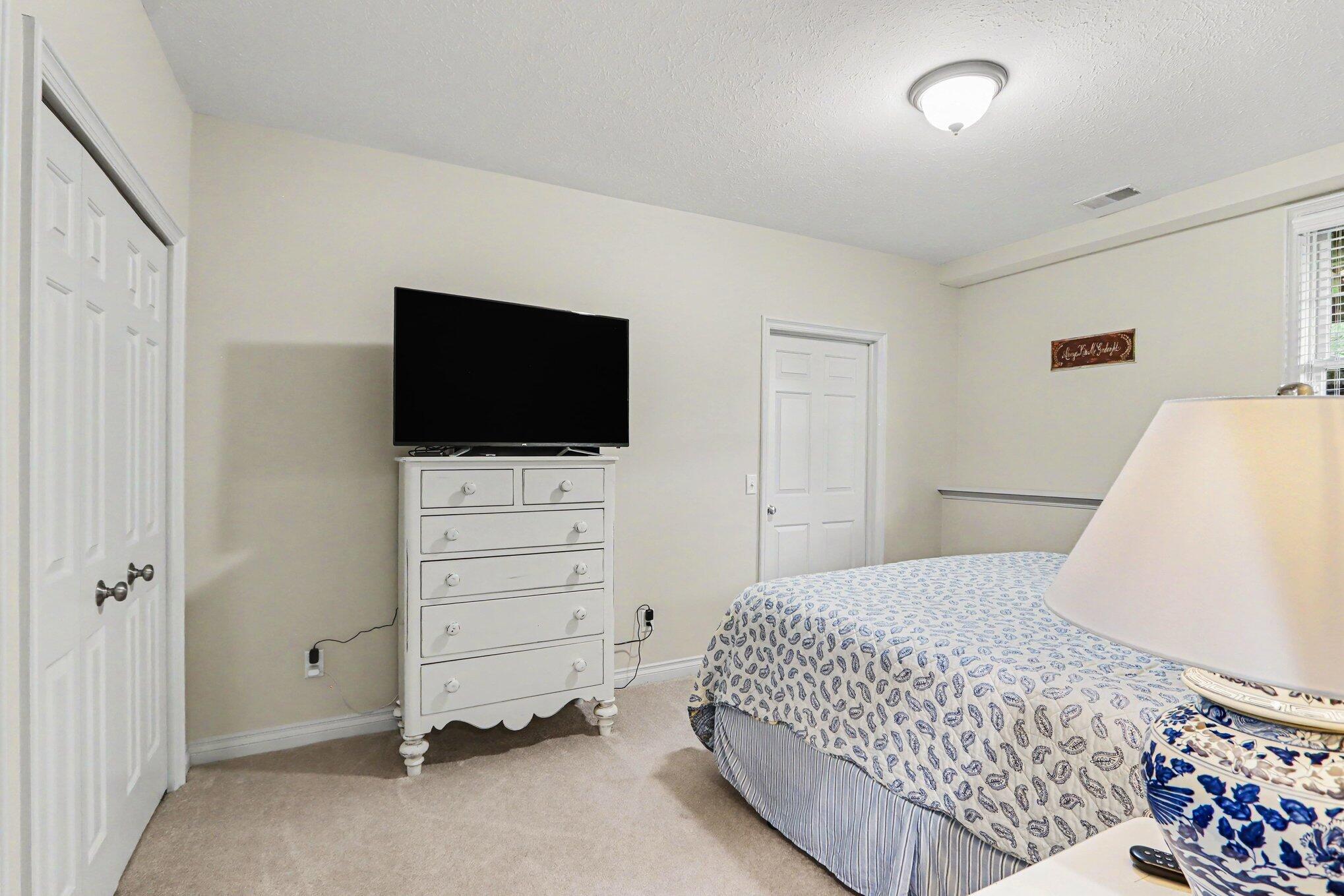7928 Spring Haven Kalamazoo MI 49009