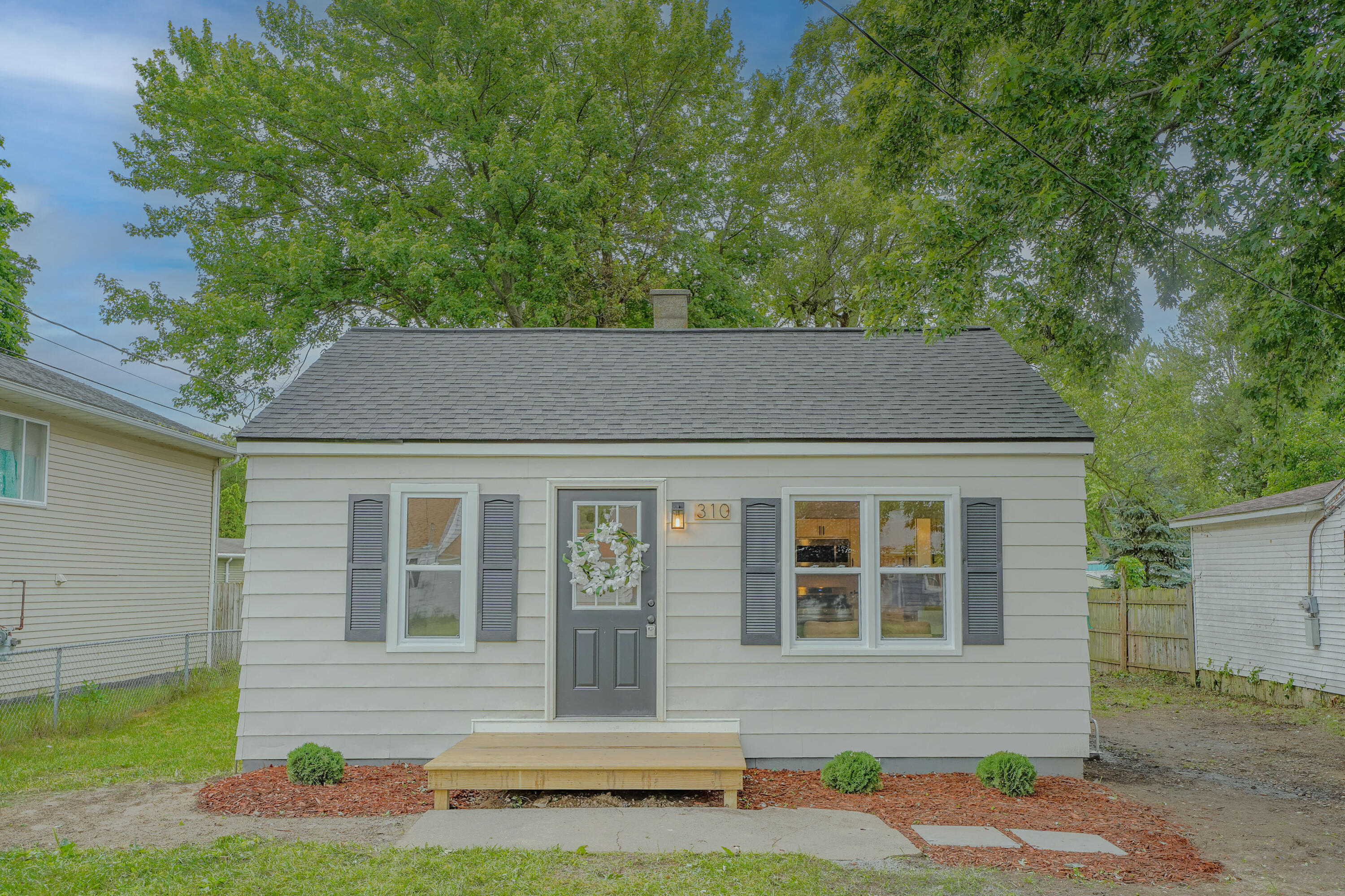 310 Majestic Street SE Grand Rapids MI 49548