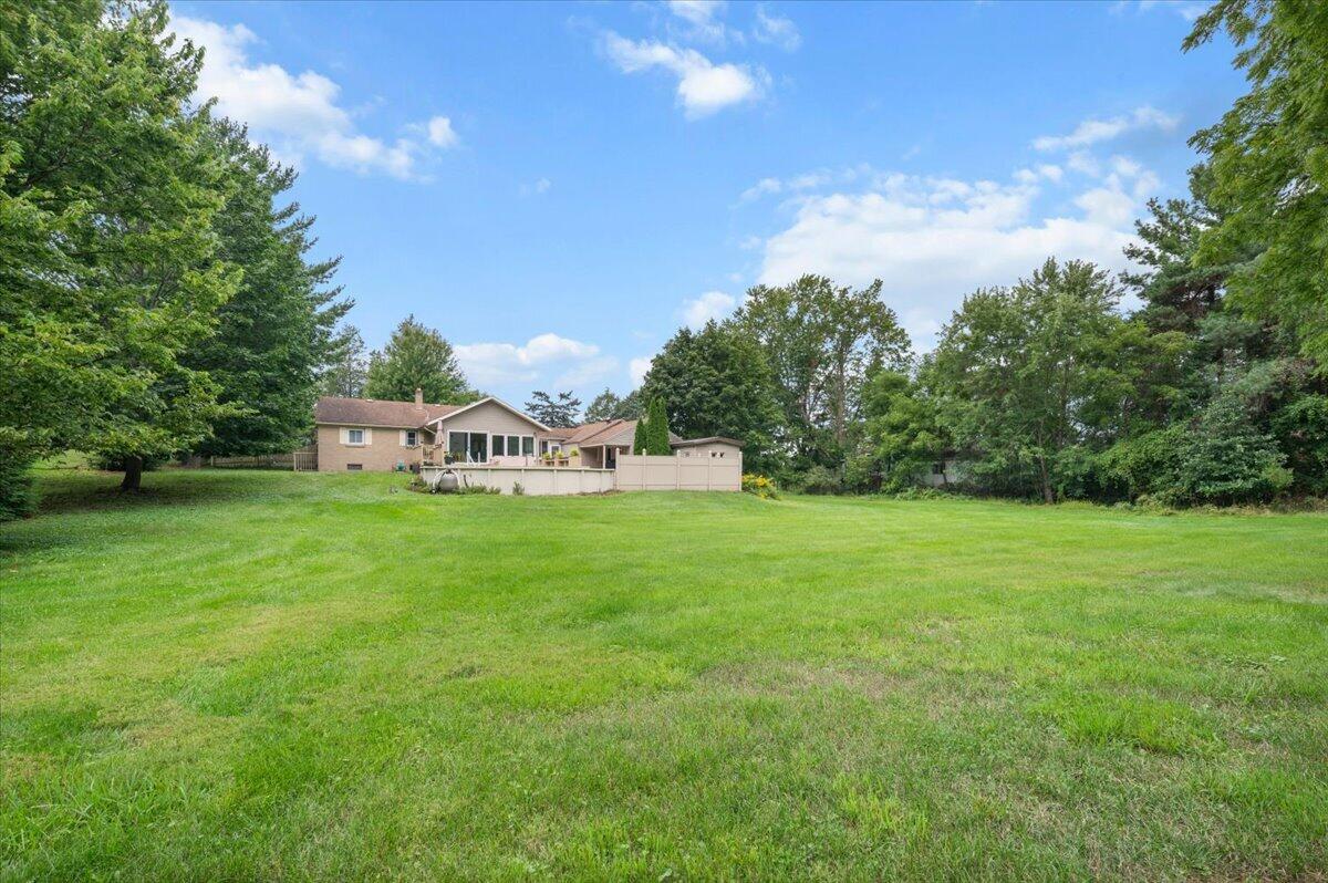 310 Kinney Avenue NW Grand Rapids MI 49534