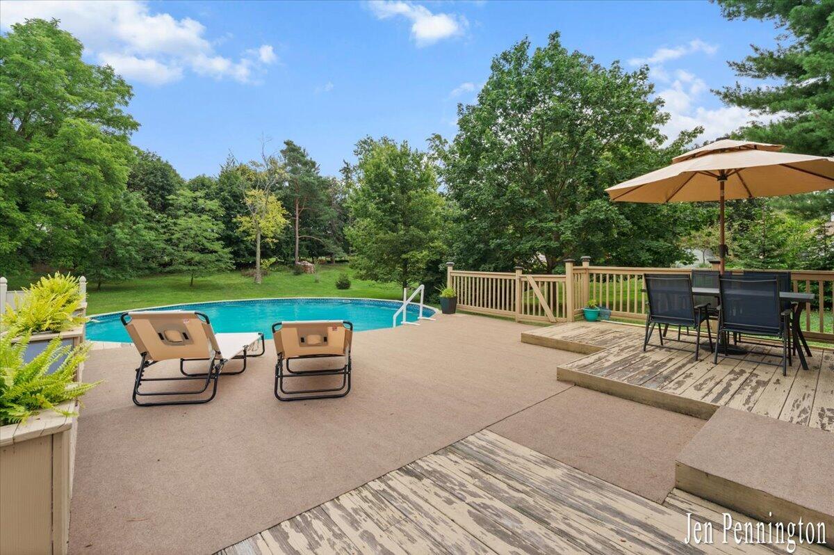 310 Kinney Avenue NW Grand Rapids MI 49534