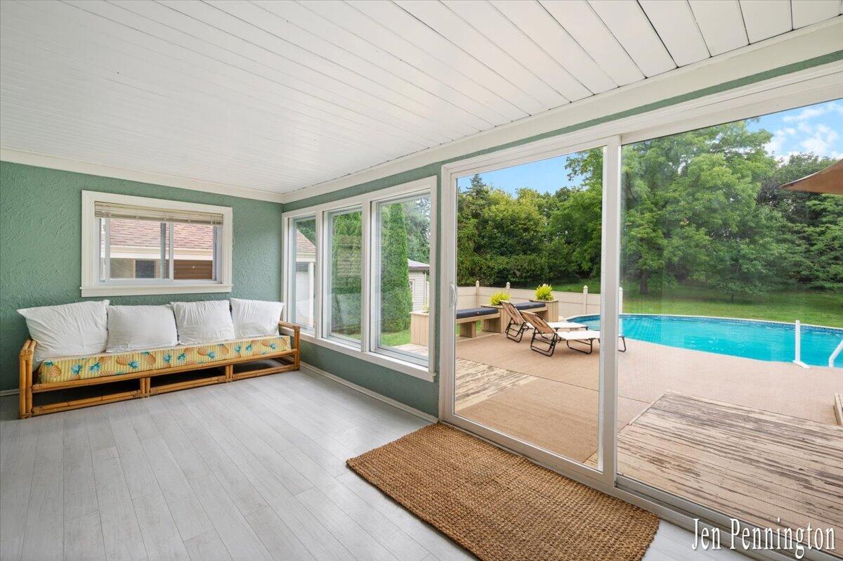 310 Kinney Avenue NW Grand Rapids MI 49534