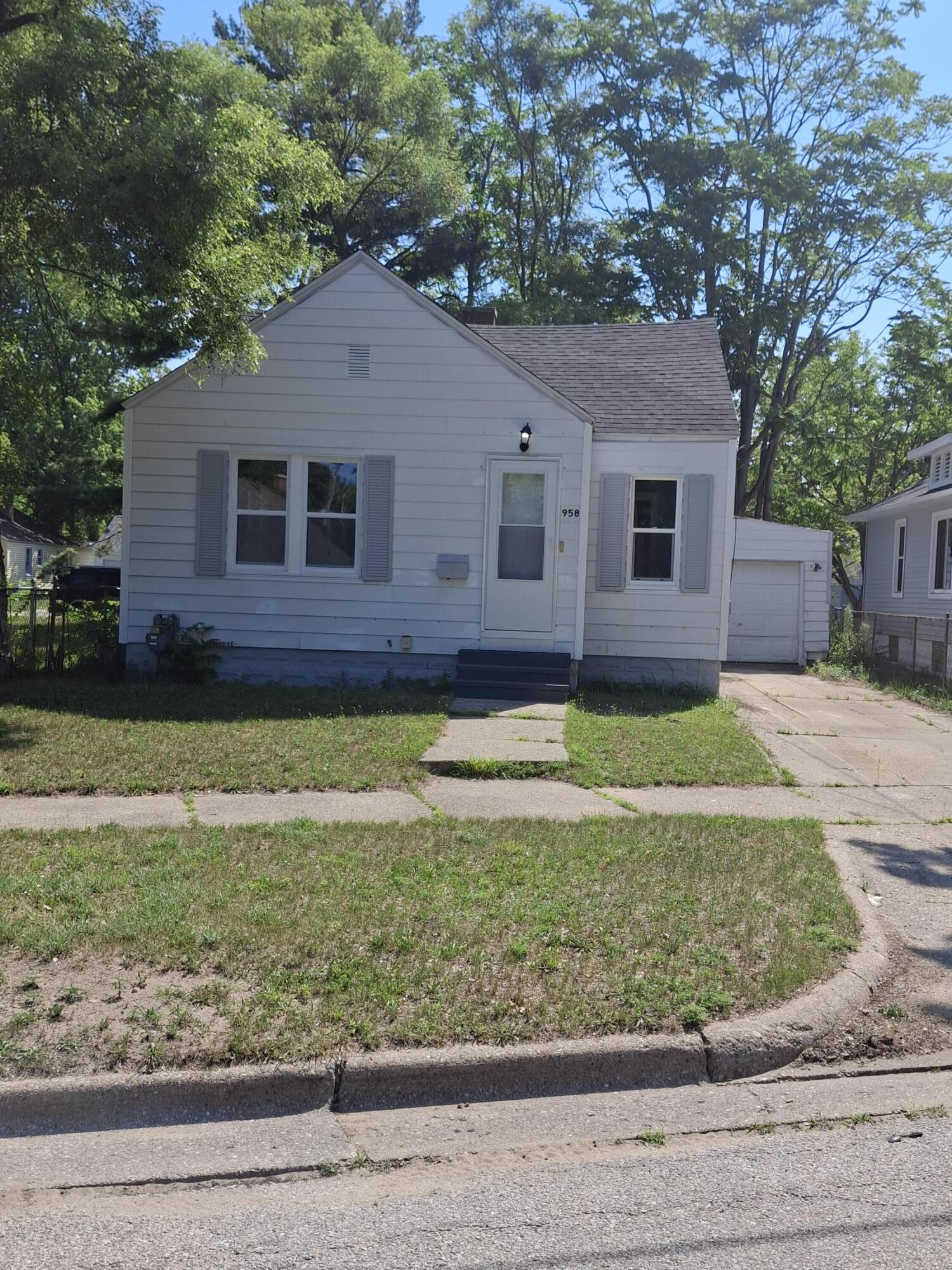 1958 Terrace Street Muskegon MI 49442