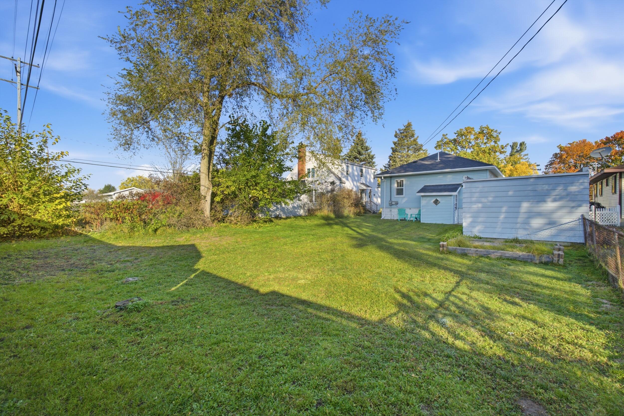1306 Grant Avenue Grand Haven MI 49417