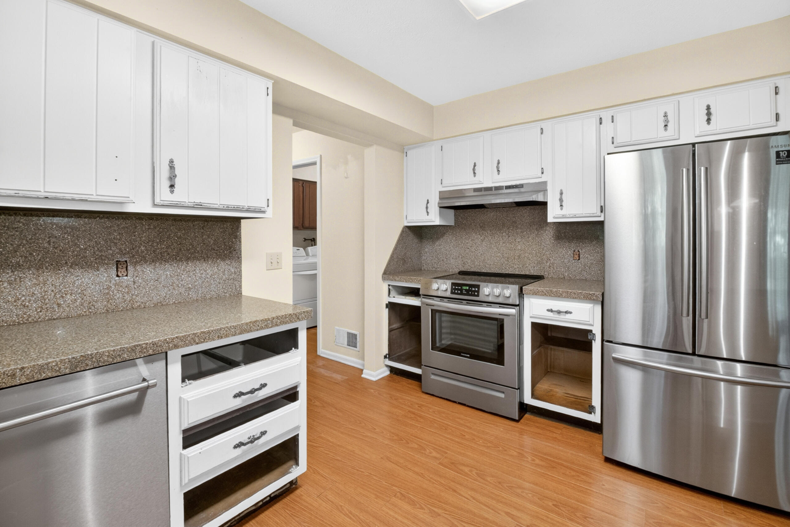 8076 Land O Lakes Drive Kalamazoo MI 49048