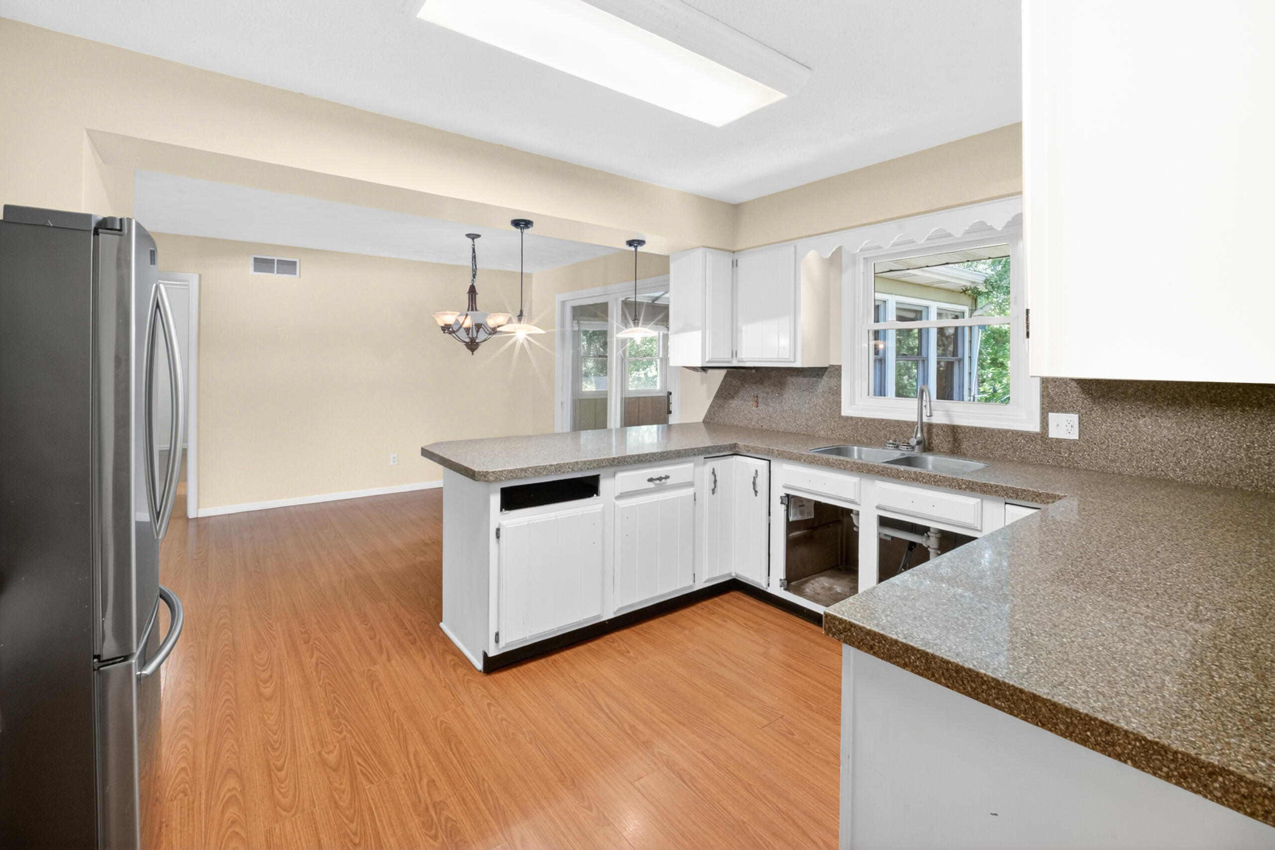 8076 Land O Lakes Drive Kalamazoo MI 49048