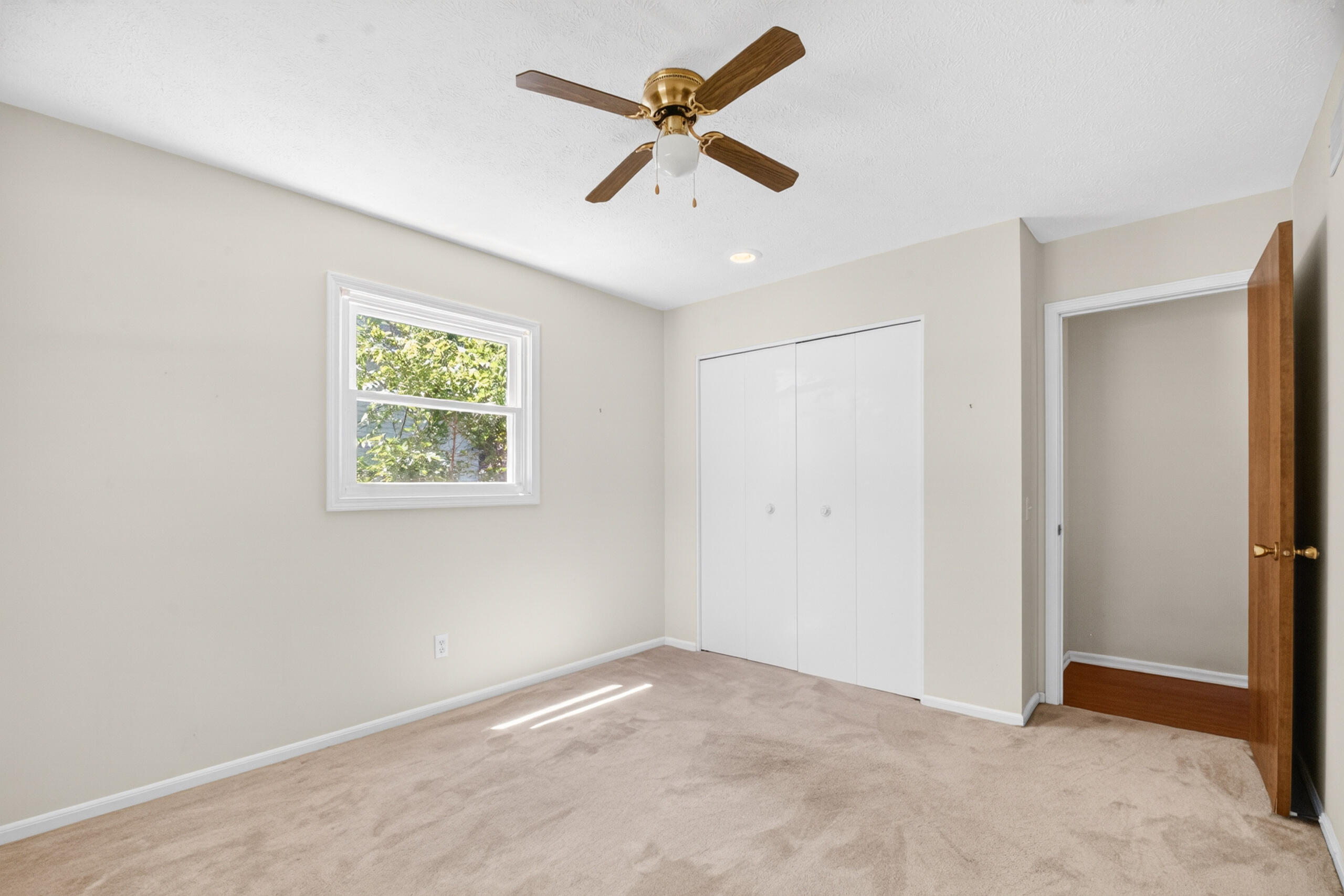 8076 Land O Lakes Drive Kalamazoo MI 49048