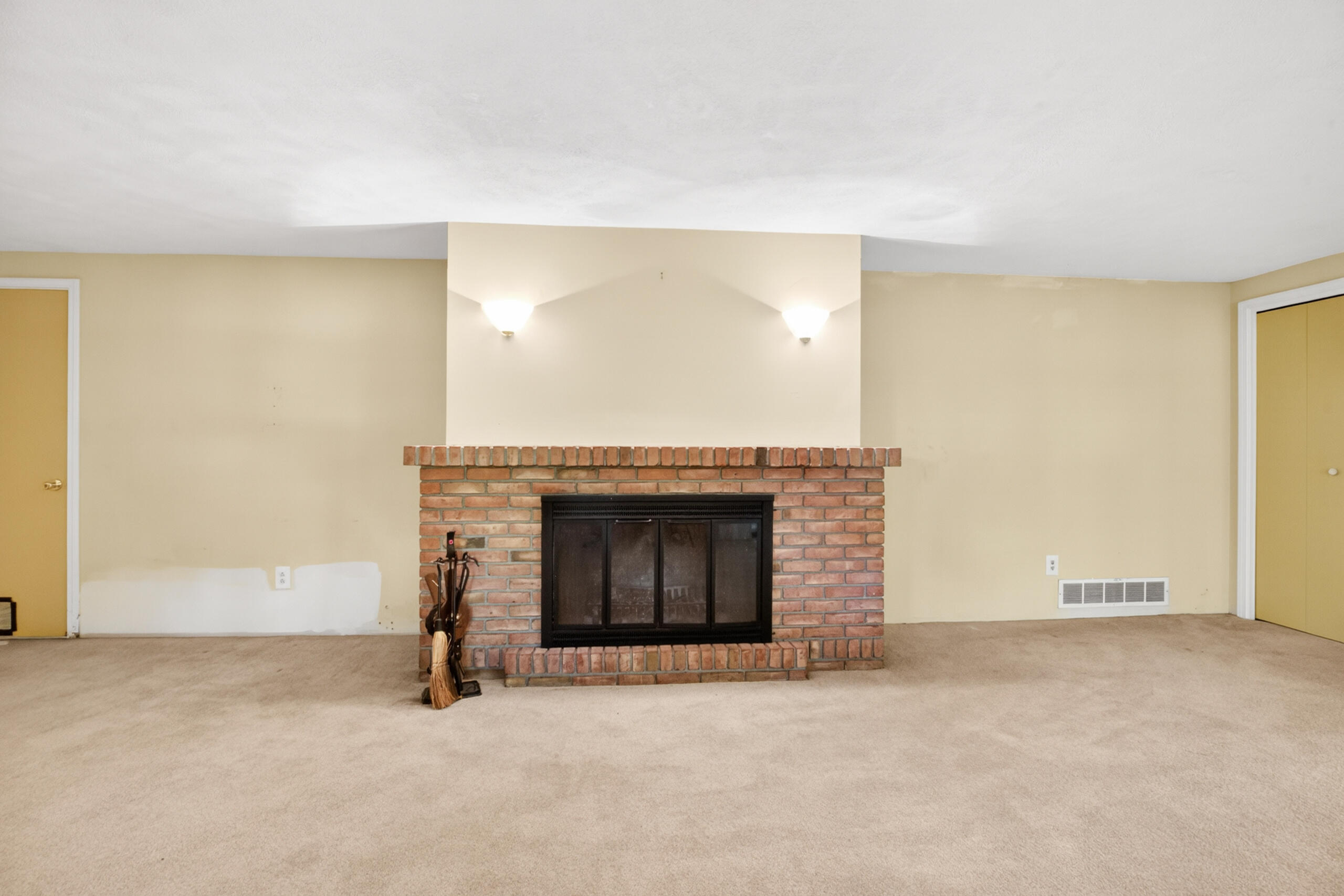 8076 Land O Lakes Drive Kalamazoo MI 49048