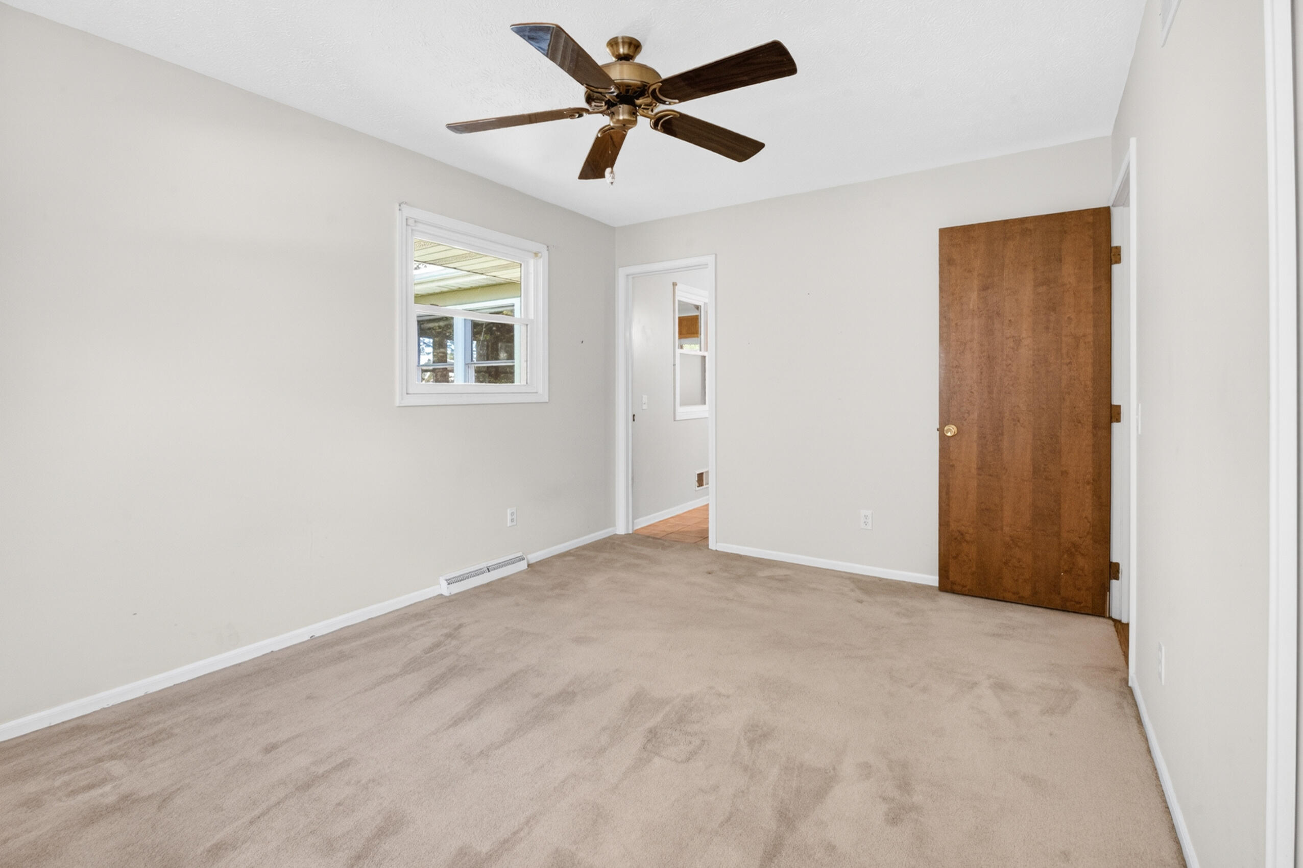 8076 Land O Lakes Drive Kalamazoo MI 49048