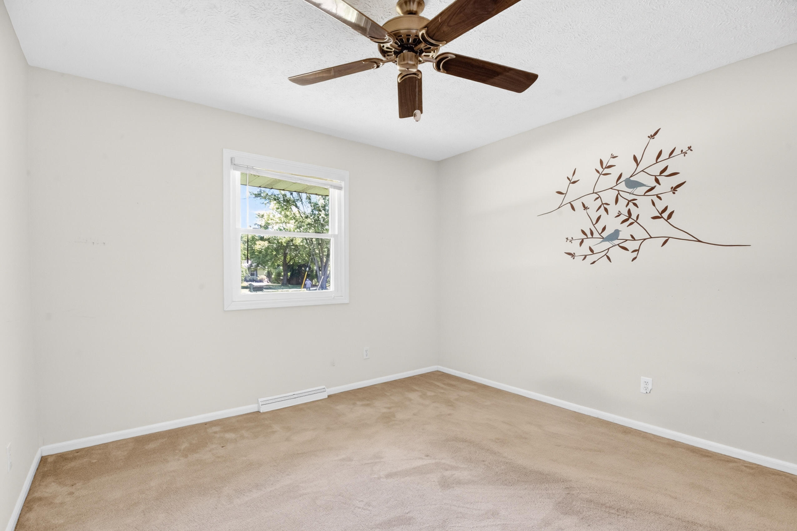 8076 Land O Lakes Drive Kalamazoo MI 49048
