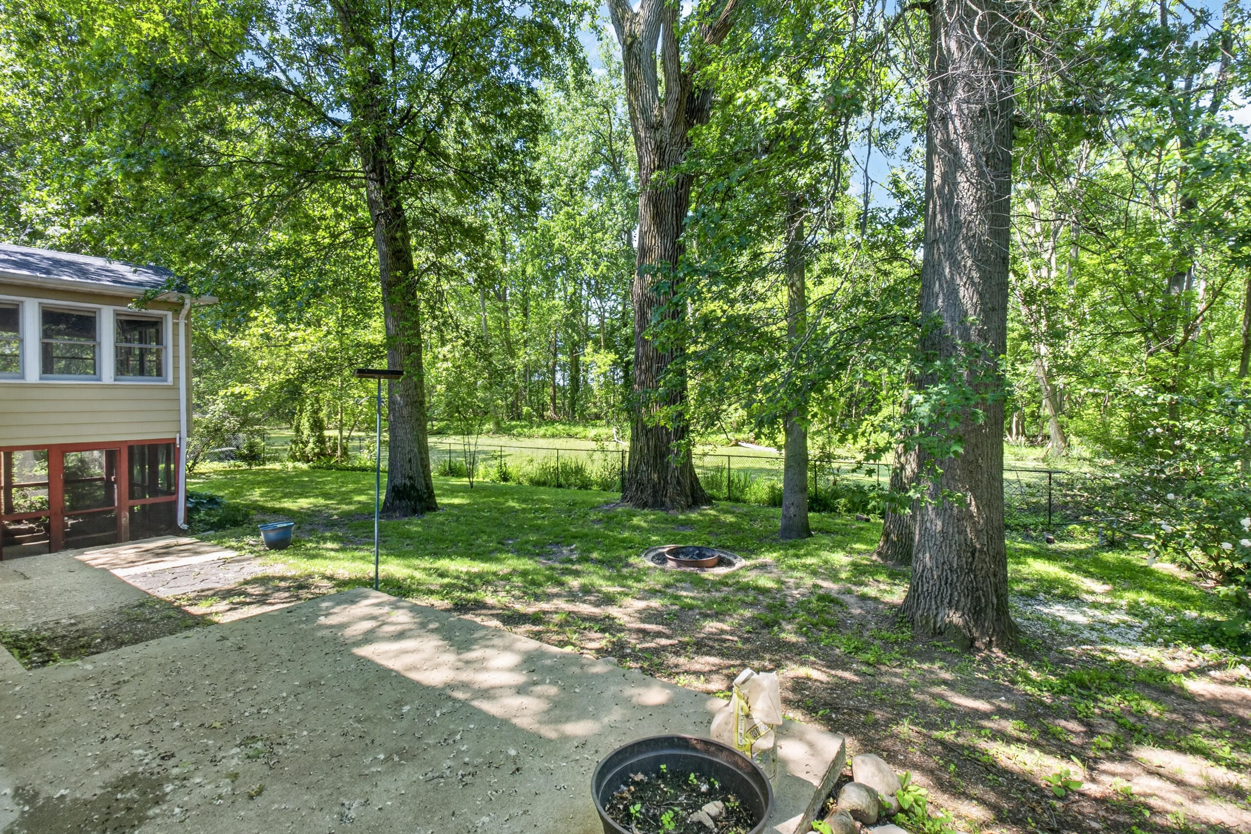8076 Land O Lakes Drive Kalamazoo MI 49048