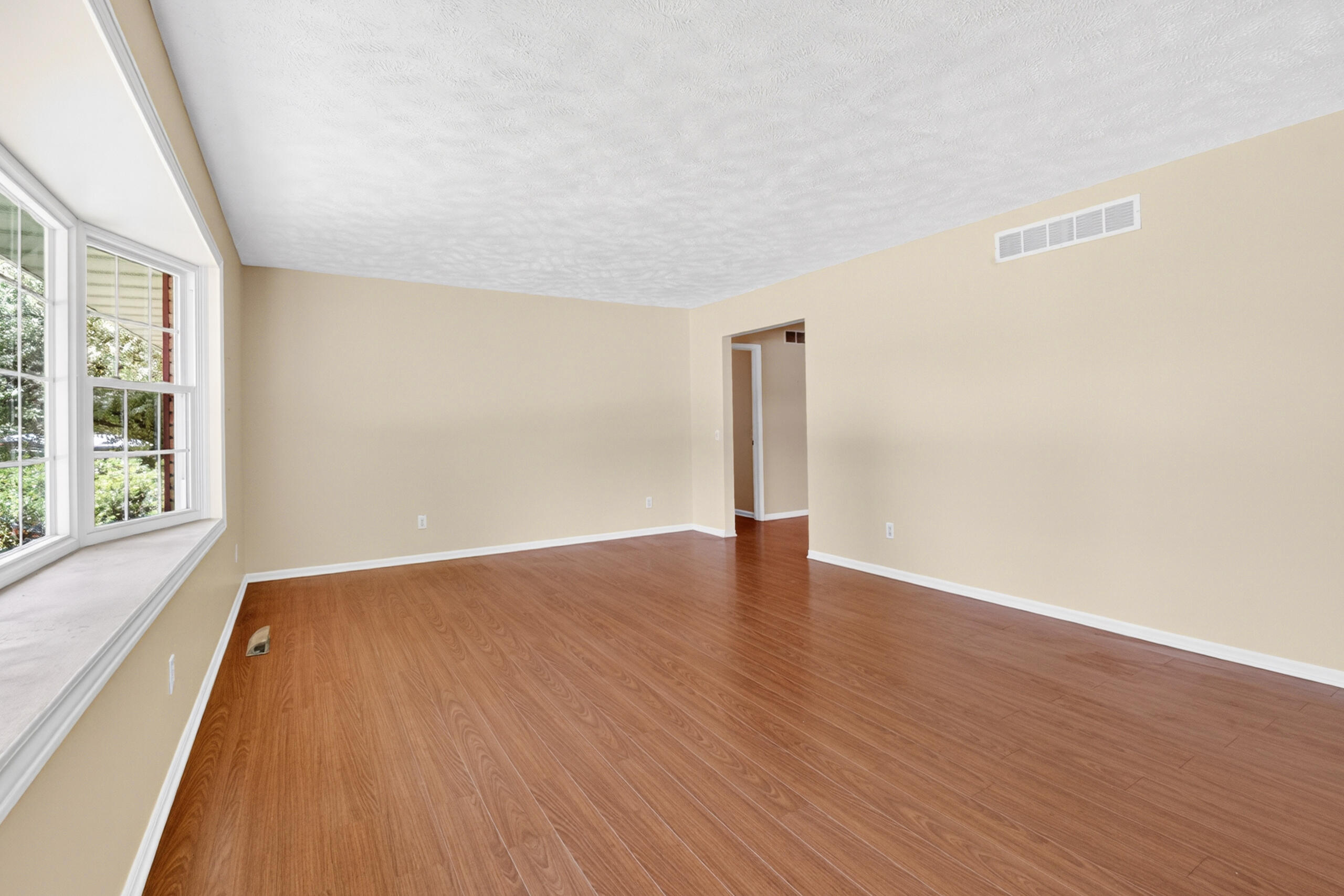 8076 Land O Lakes Drive Kalamazoo MI 49048