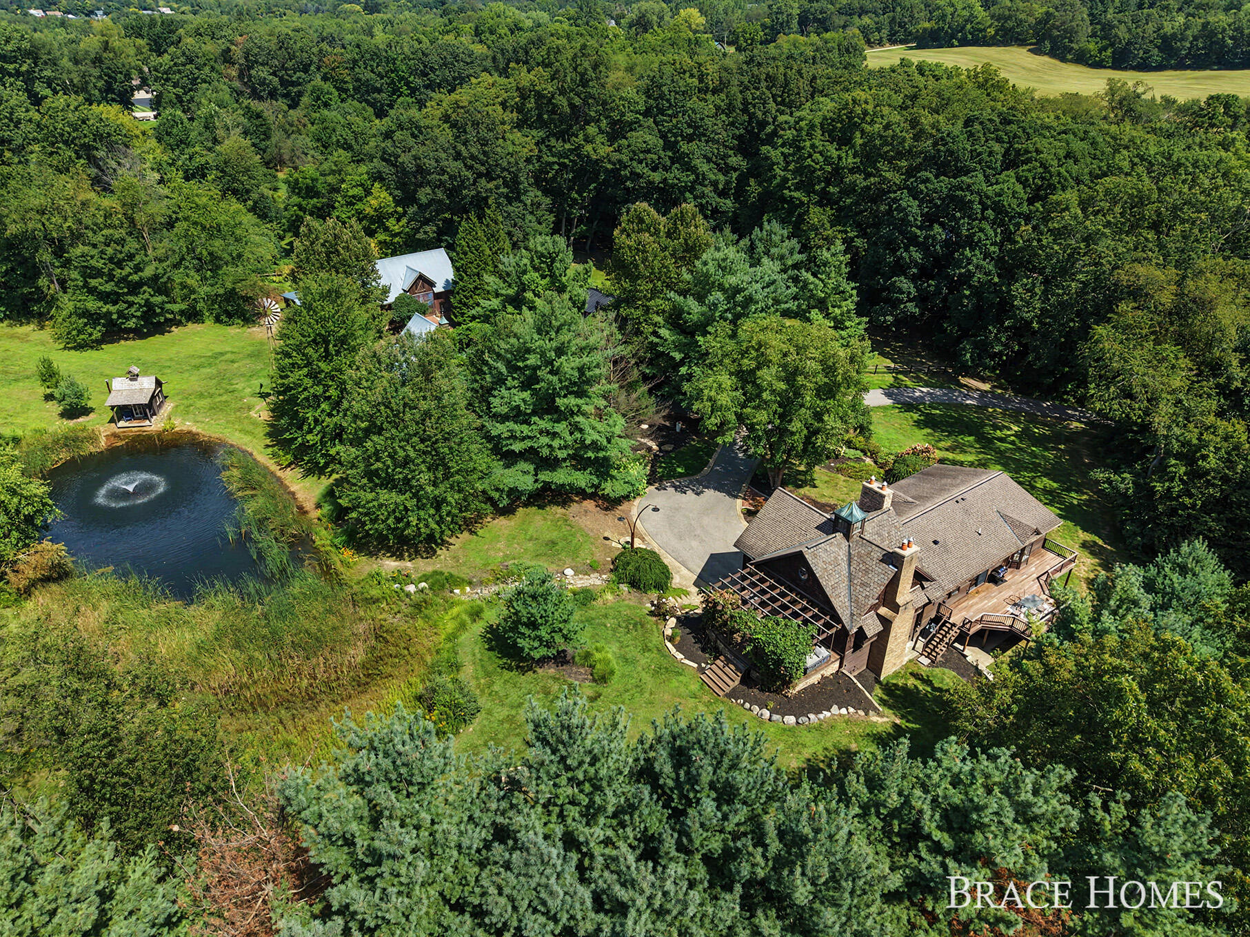 5501 Canyon River Drive NE Ada MI 49301