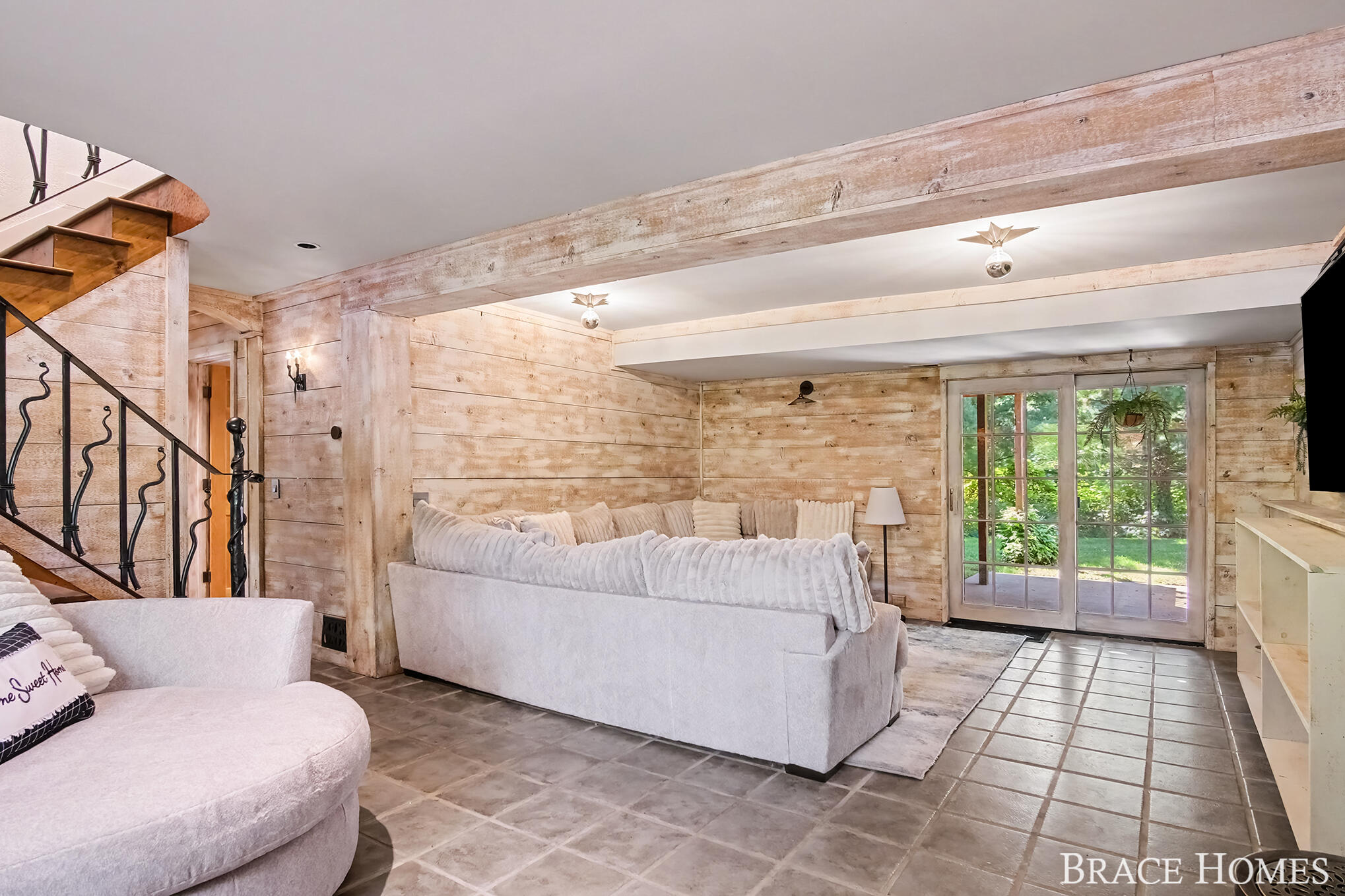 5501 Canyon River Drive NE Ada MI 49301