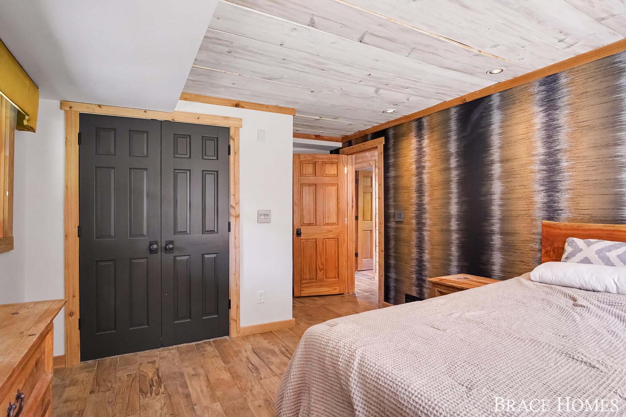 5501 Canyon River Drive NE Ada MI 49301