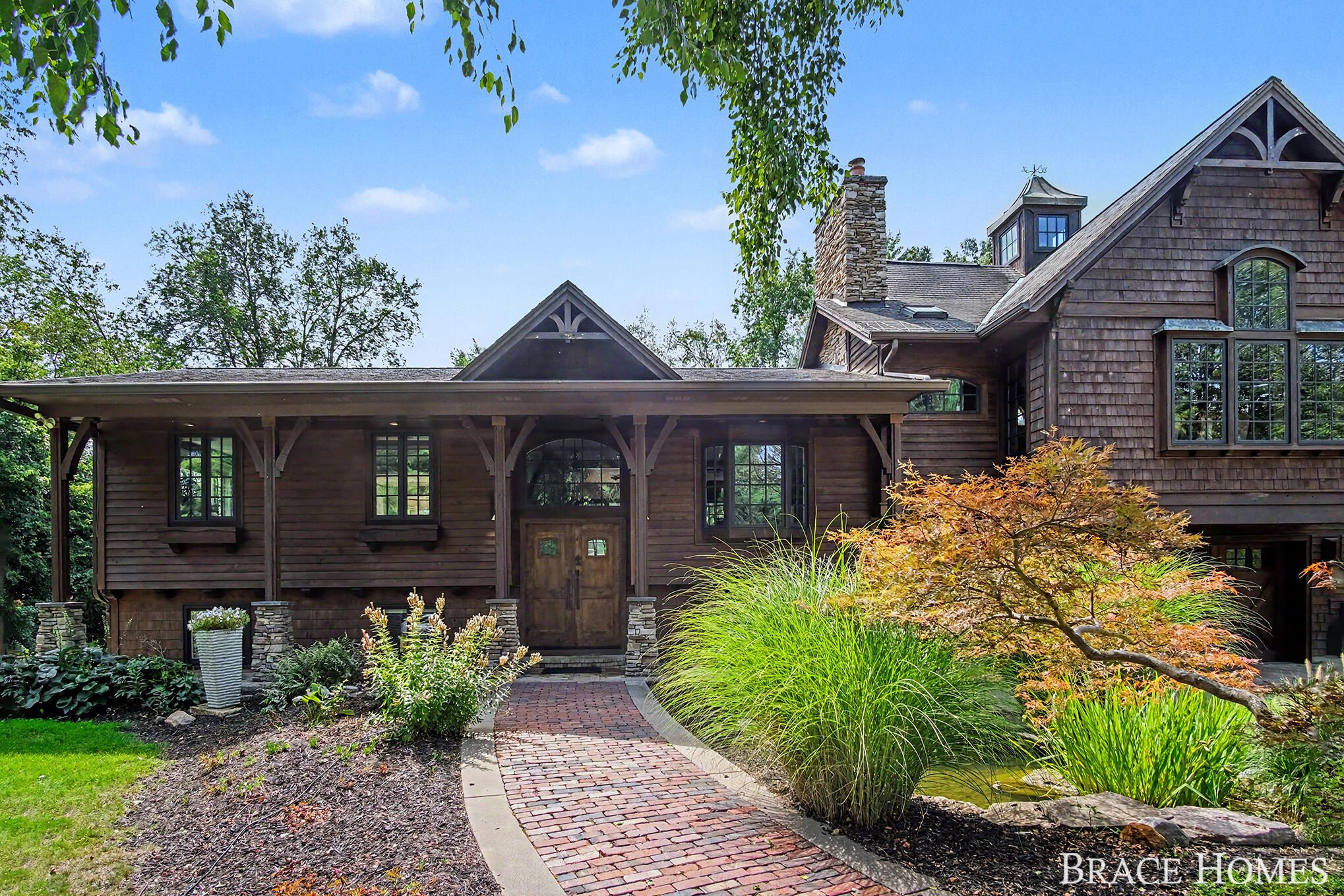 5501 Canyon River Drive NE Ada MI 49301