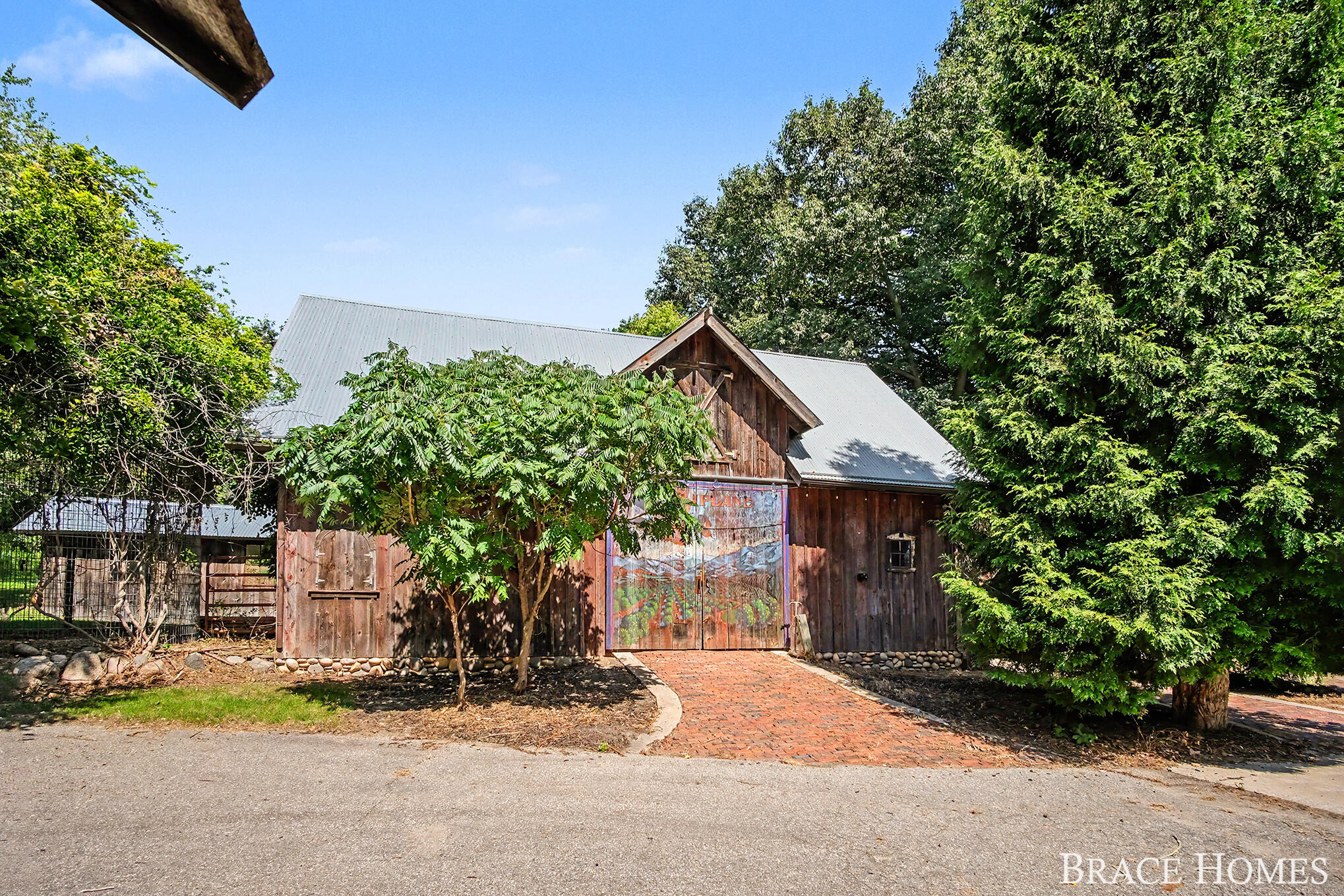 5501 Canyon River Drive NE Ada MI 49301
