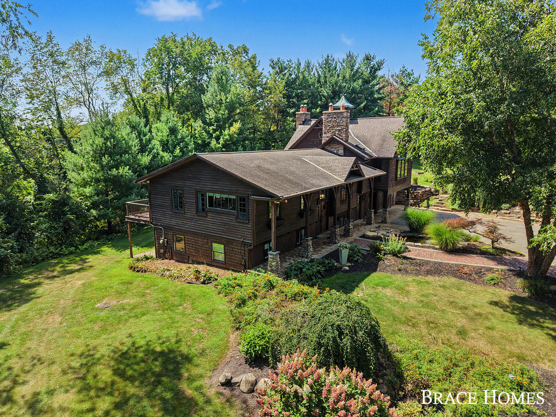 5501 Canyon River Drive NE Ada MI 49301