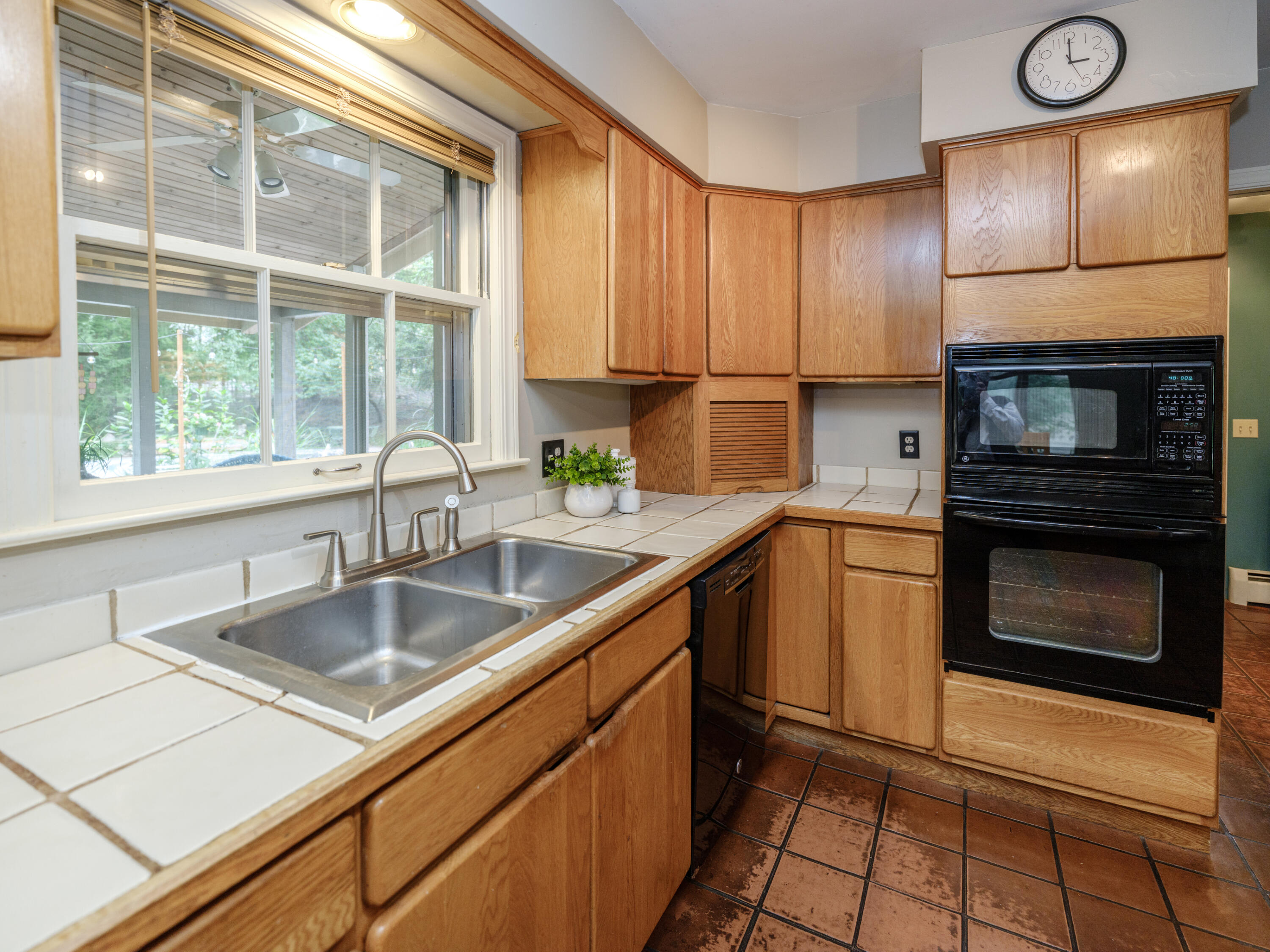 4323 Sunnybrook Drive Kalamazoo MI 49008