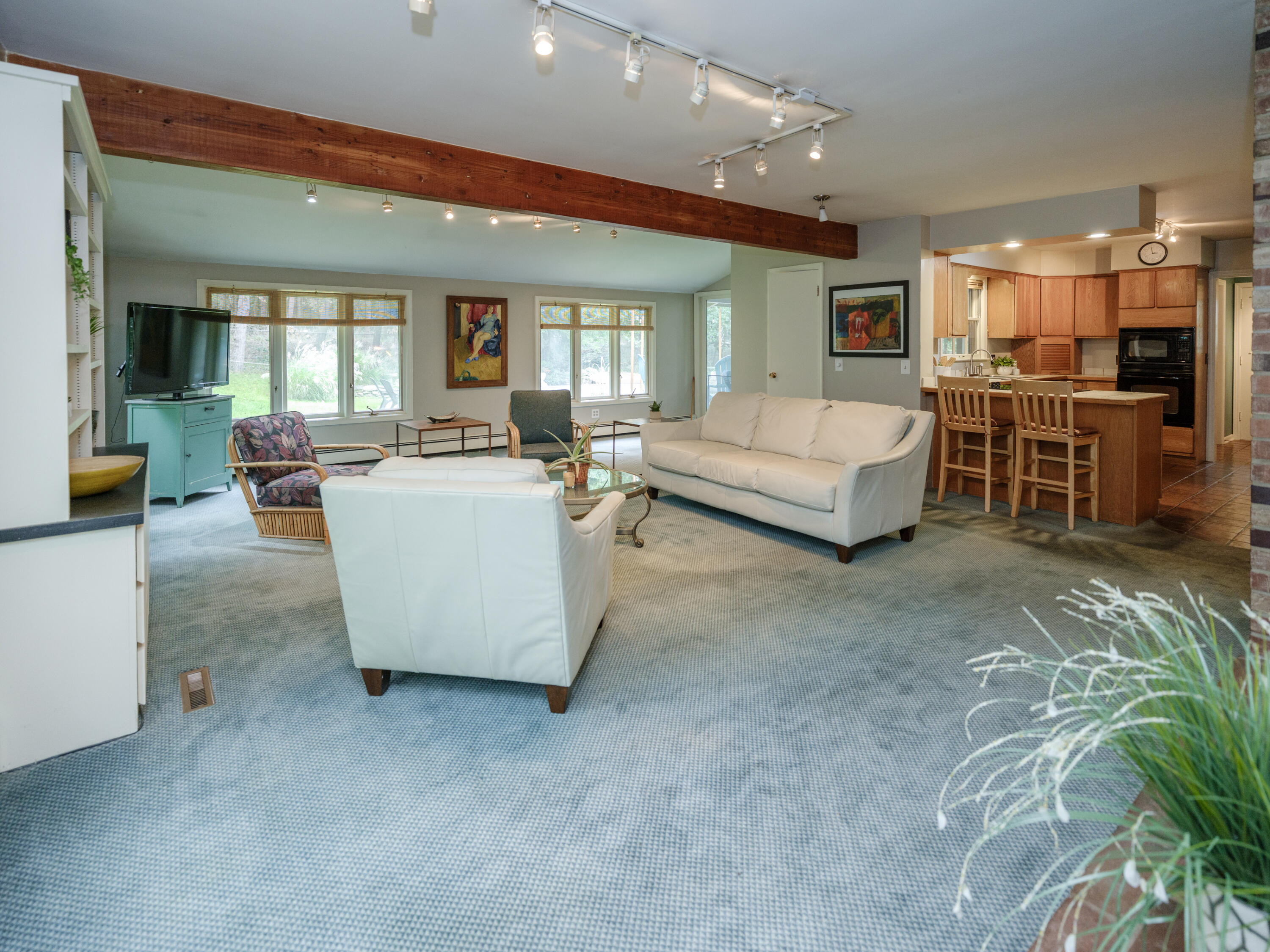 4323 Sunnybrook Drive Kalamazoo MI 49008