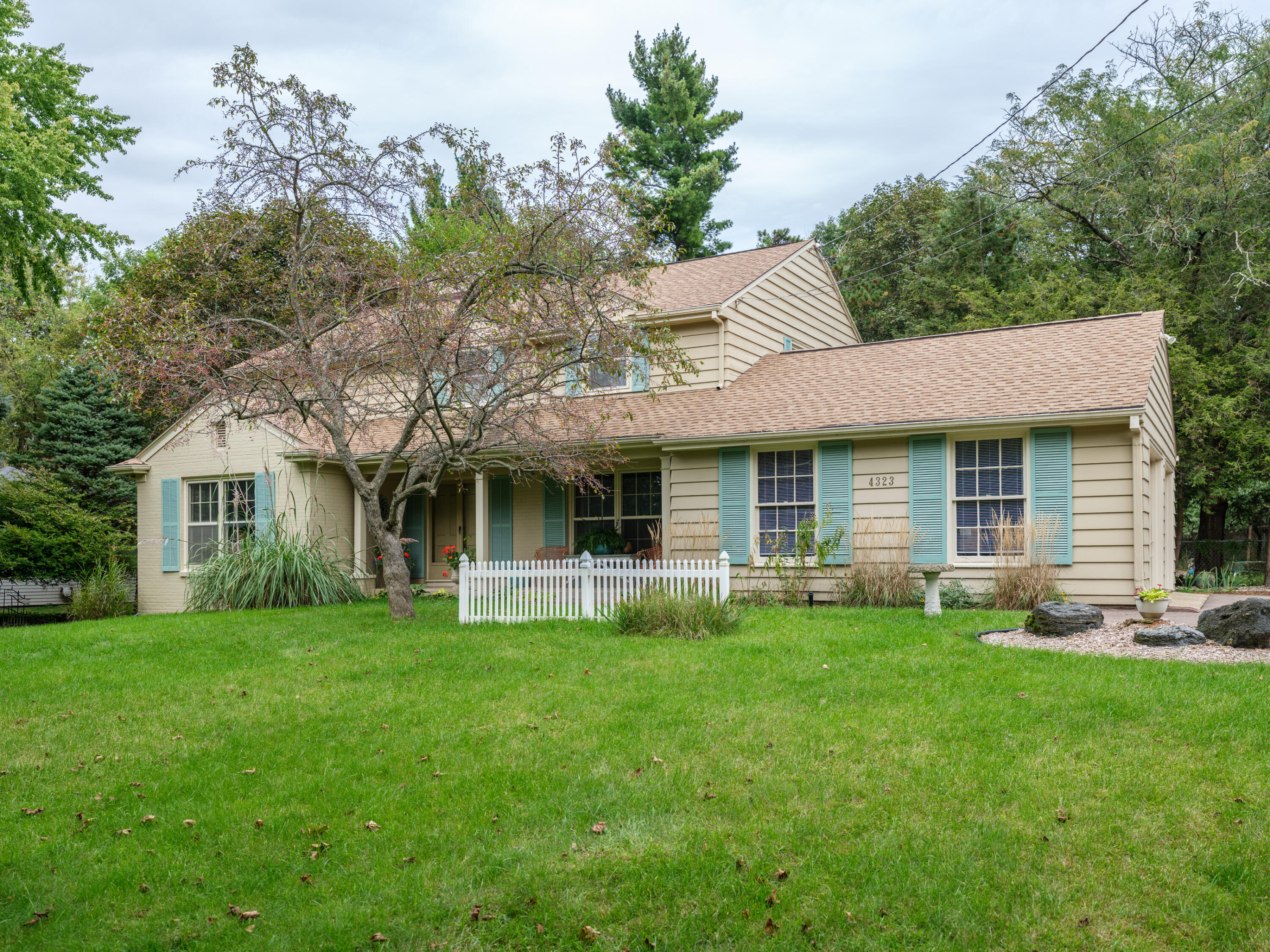 4323 Sunnybrook Drive Kalamazoo MI 49008