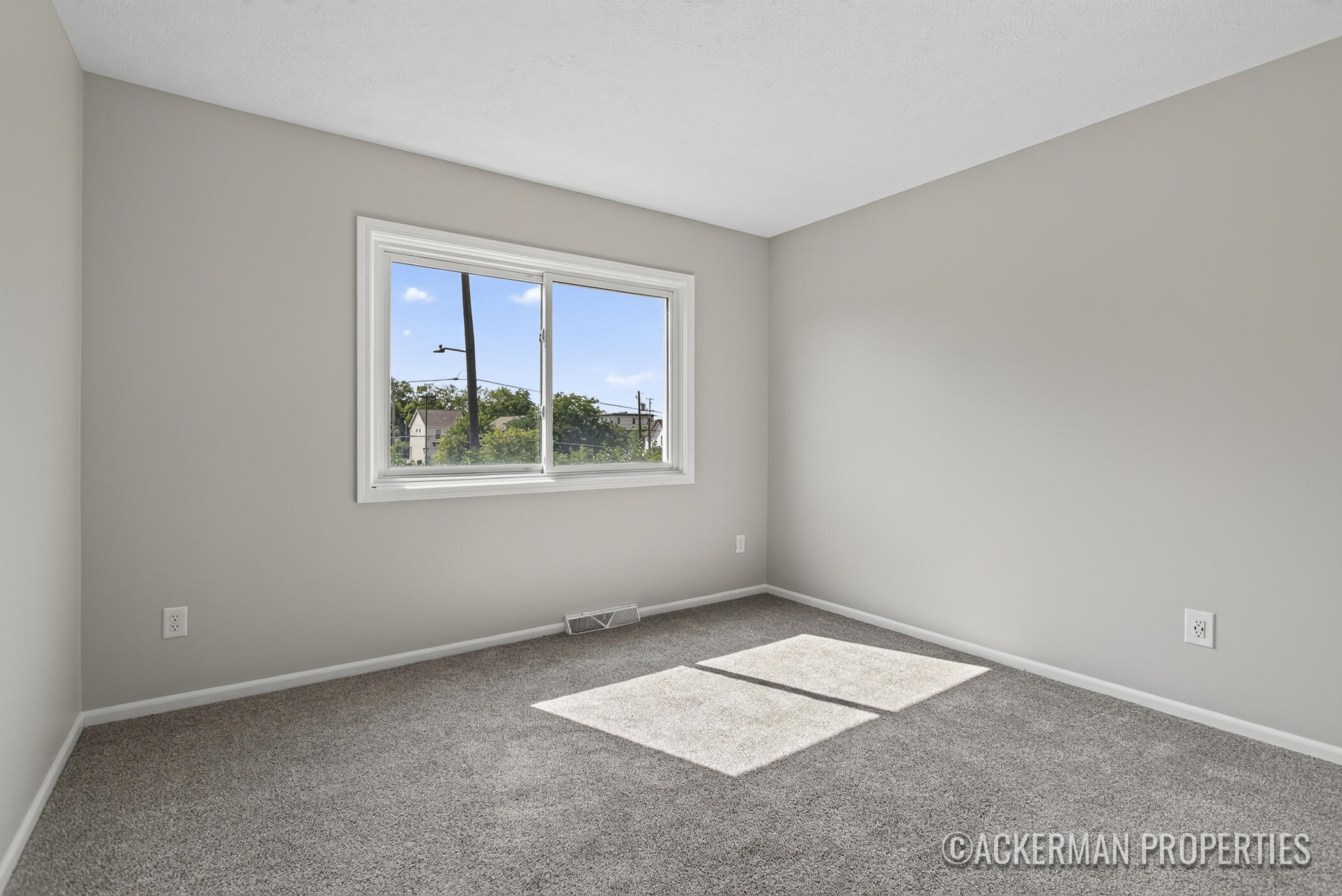 200 Heritage Commons Street SE Grand Rapids MI 49503