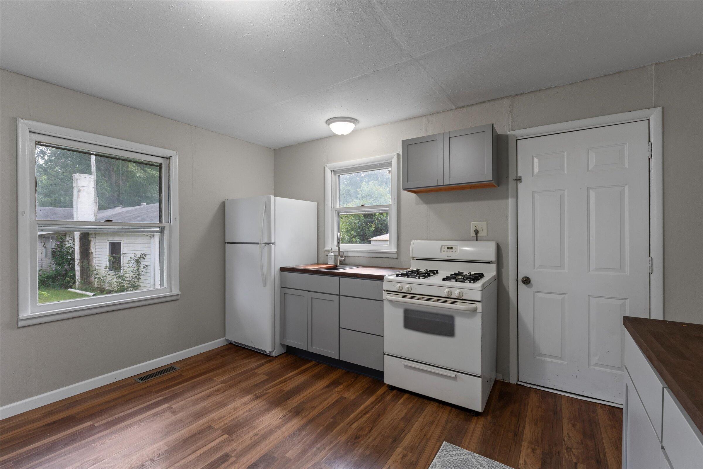 70324 Fairfield Drive Edwardsburg MI 49112