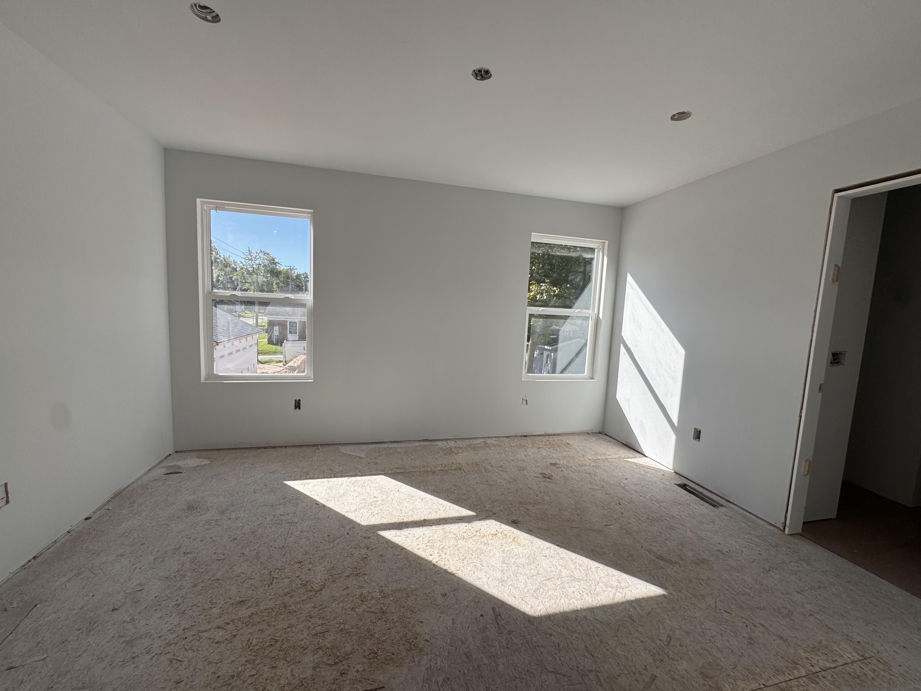 1125 W Grand Avenue Muskegon MI 49441