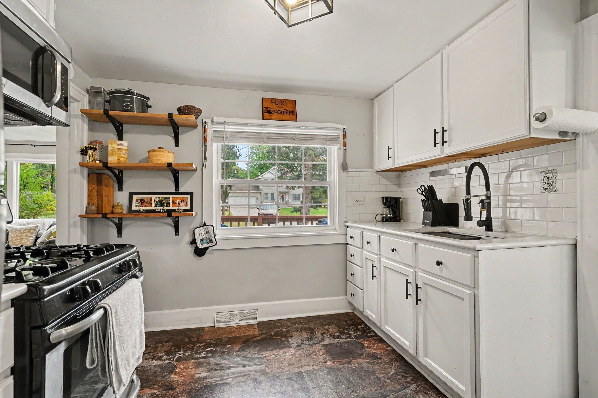 2699 Memorial Drive Muskegon MI 49445