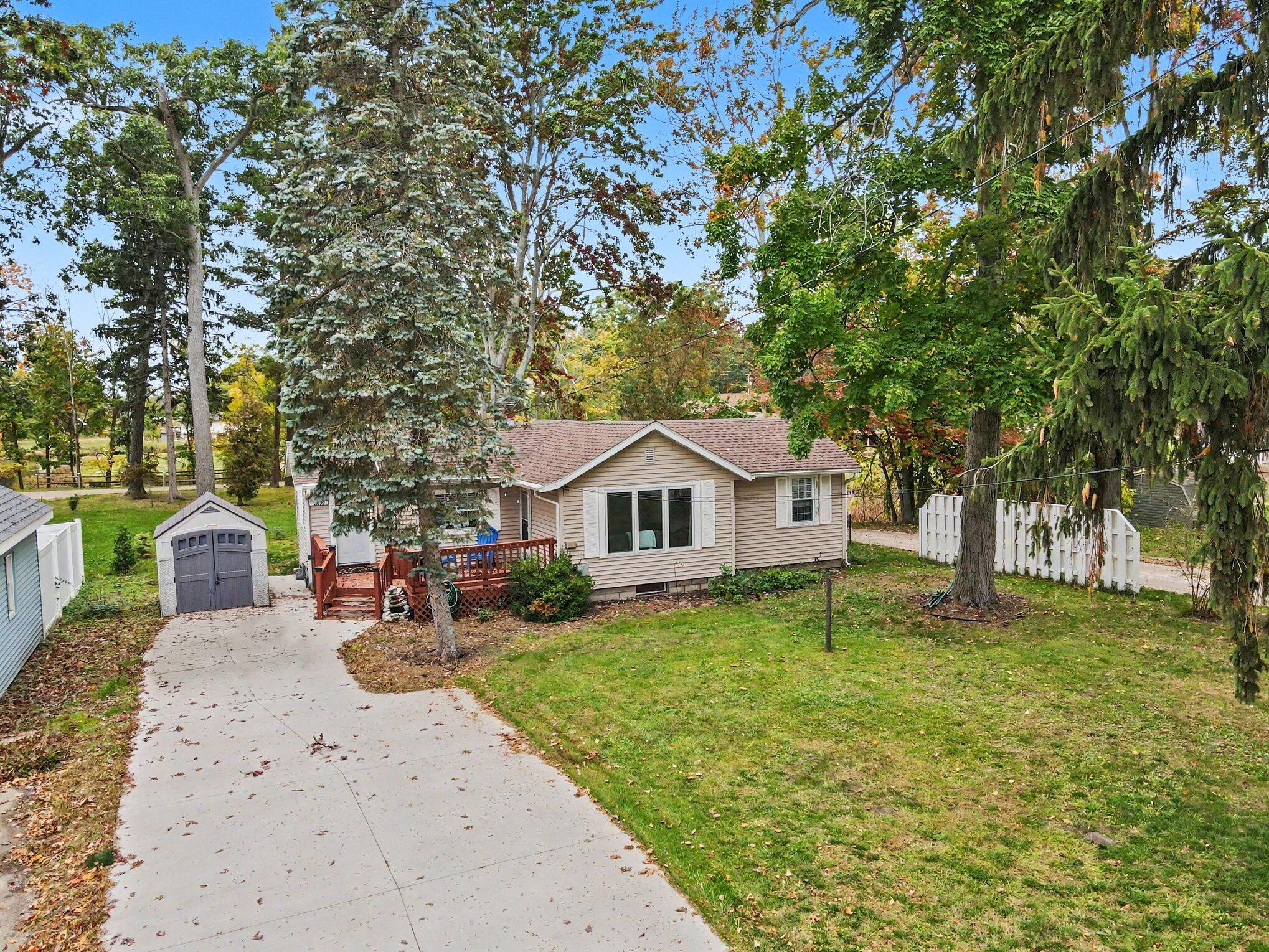 2699 Memorial Drive Muskegon MI 49445
