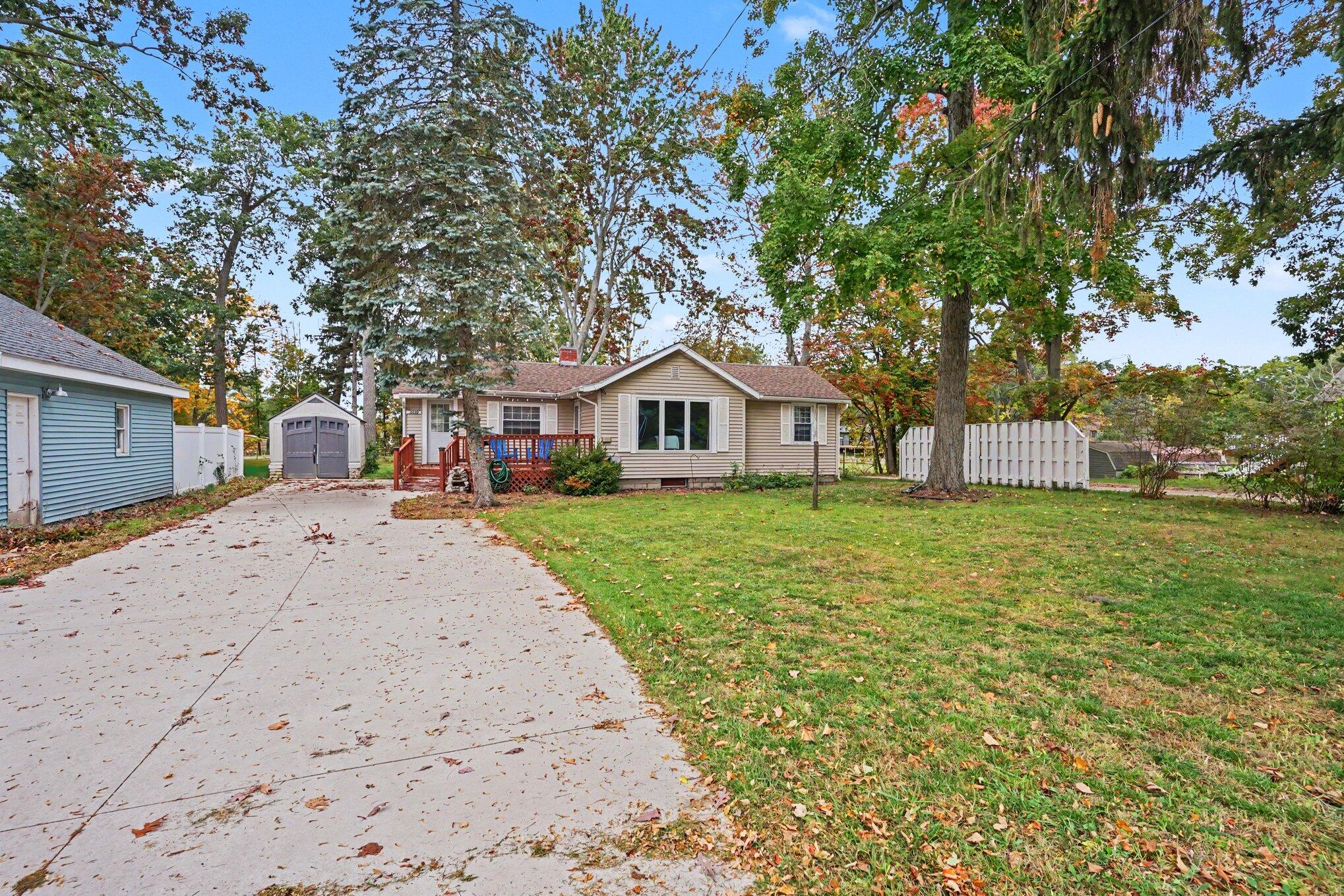2699 Memorial Drive Muskegon MI 49445
