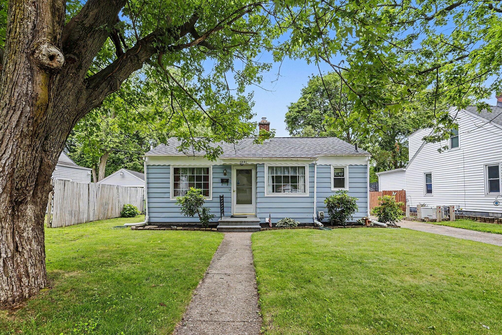 1231 Bronx Avenue Kalamazoo MI 49048